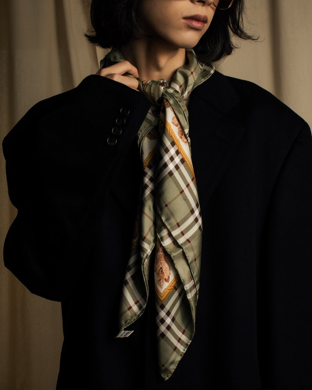 "BURBERRYS" Rose motif layered check pattern silk scarf
