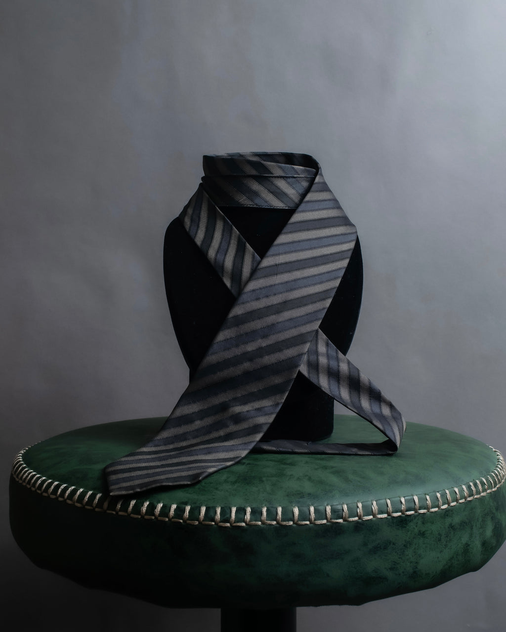 "COMME des GARCONS HOMME" Shadow stripe pattern necktie