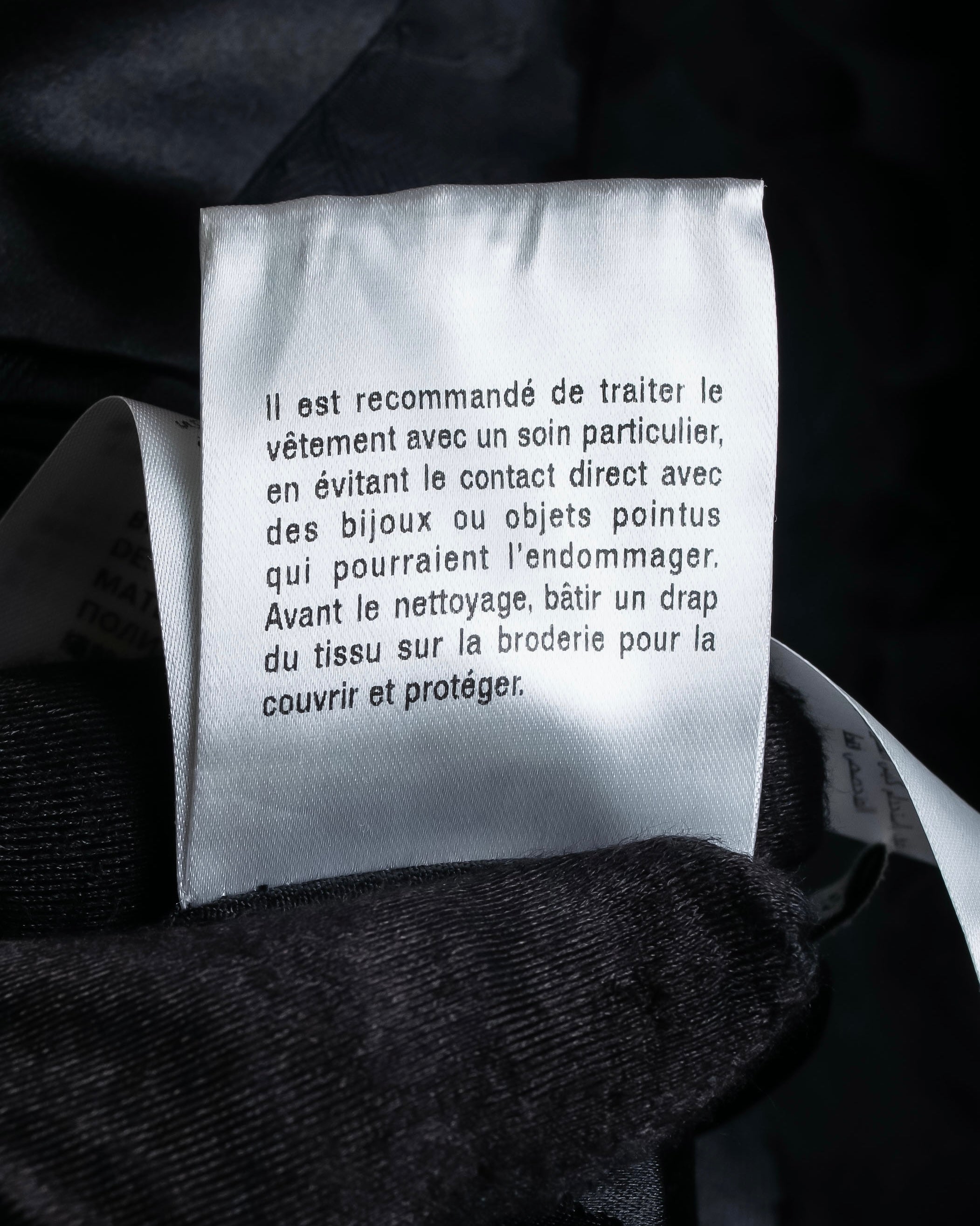 "GUCCI" Pre-Fall 2018 collection message embroidered shawl collar jacket