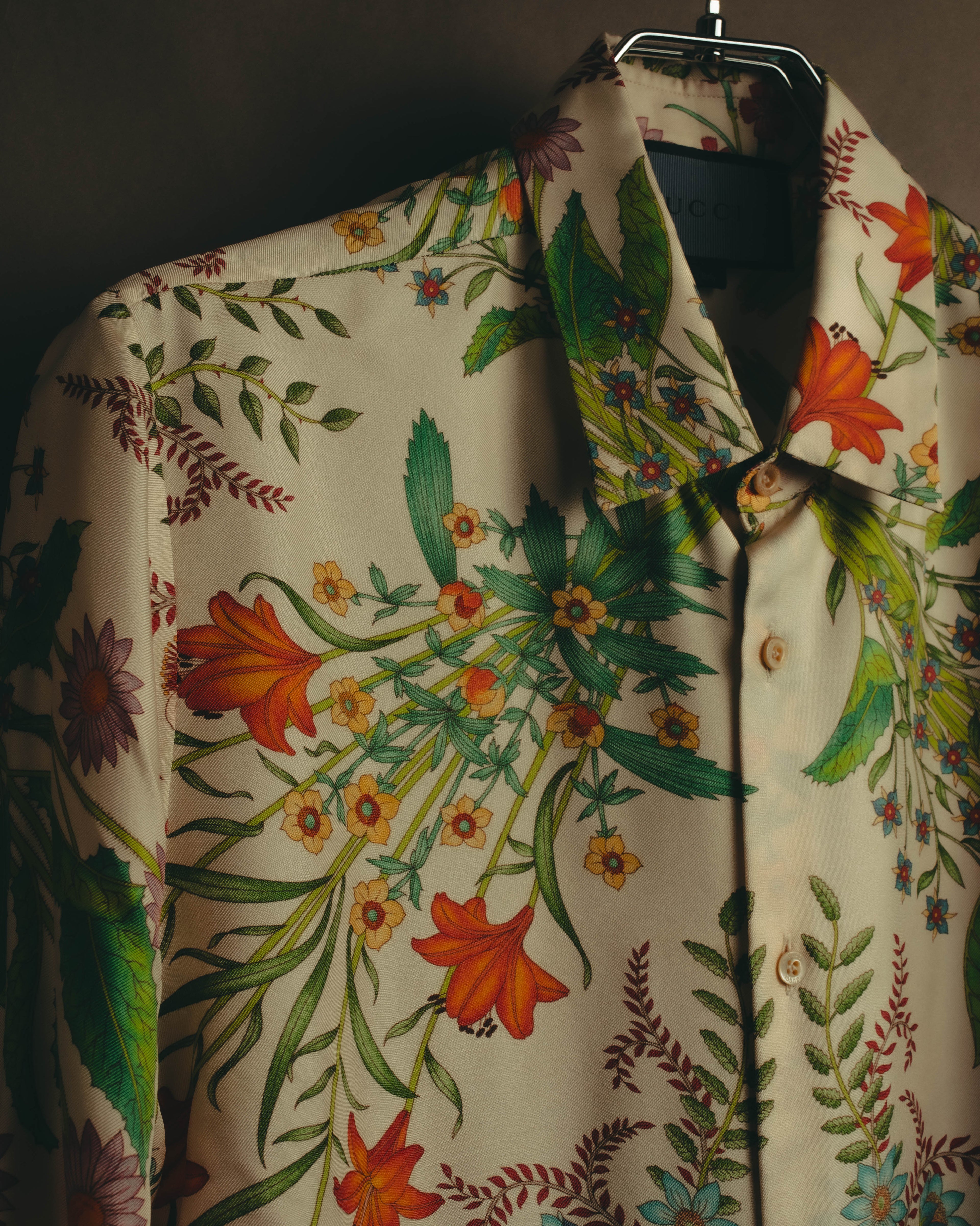 -SPECIAL- “GUCCI” 2015-2022 Botanical printed silk shirt