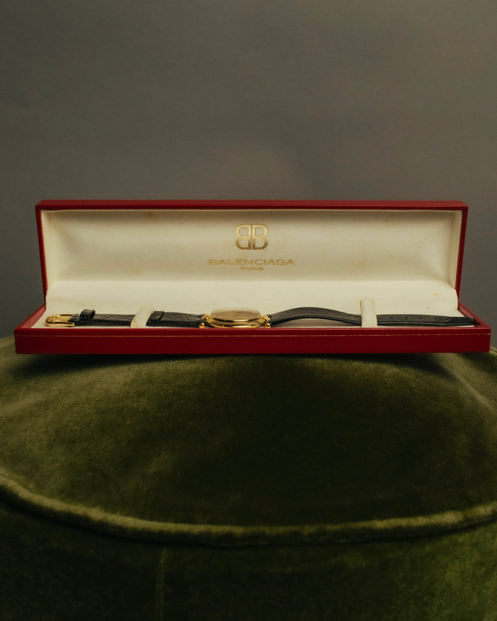 -SPECIAL- “Balenciaga” 80’s-90’s Gold tone round watch