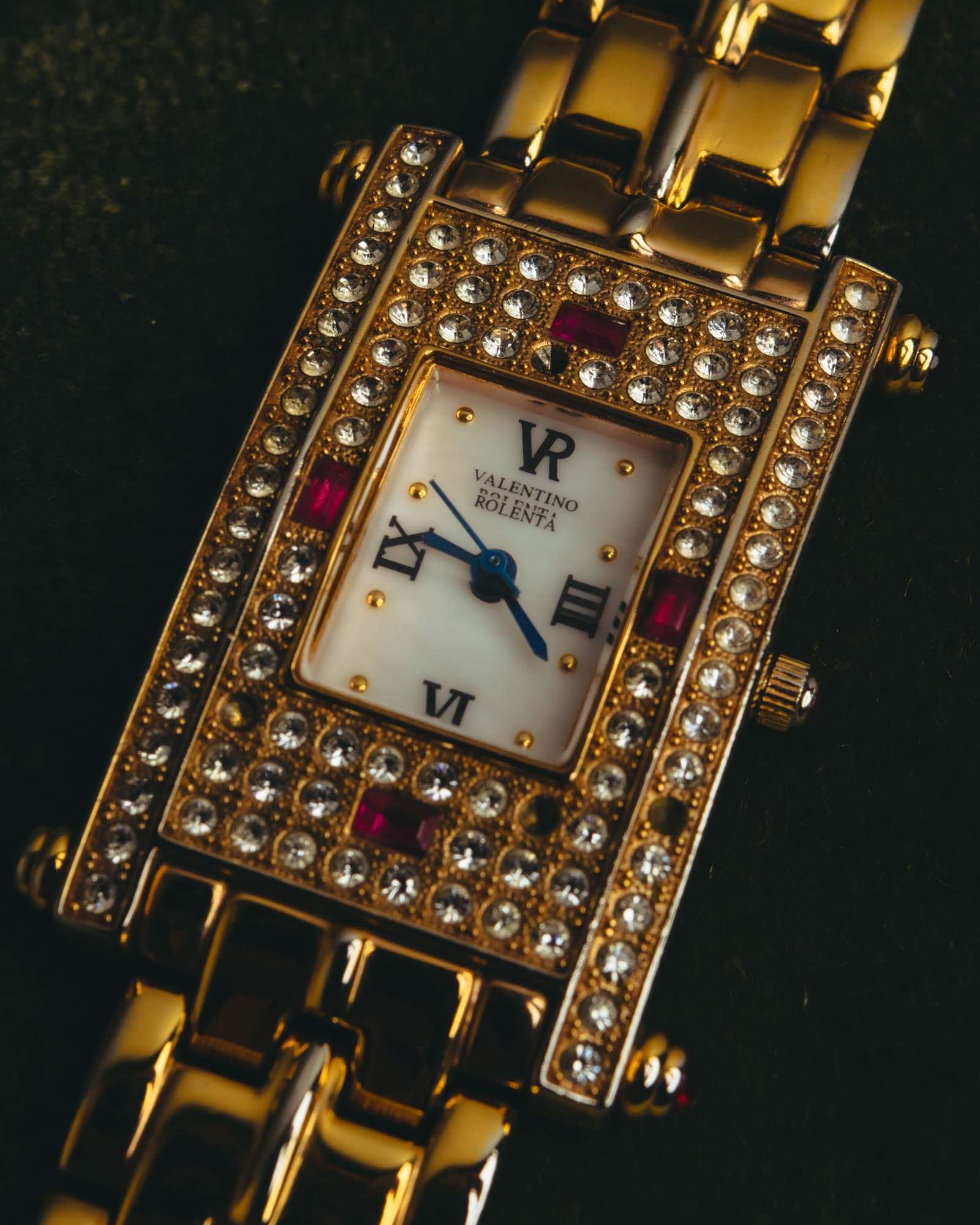 "VALENTINO ROLENTA" 90's-00's Decorative rhinestone quartz watch