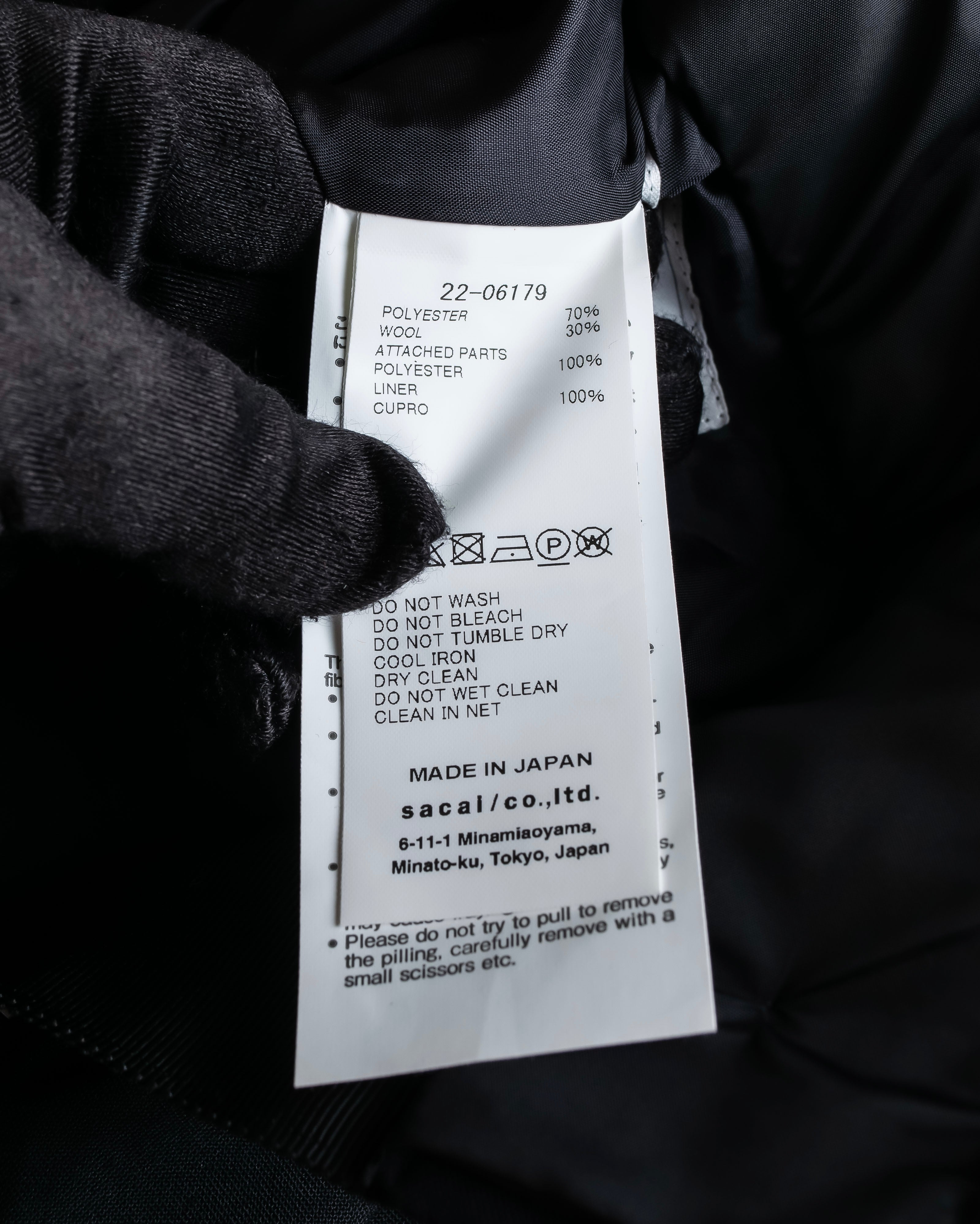 "sacai" Satin line design tapered slacks