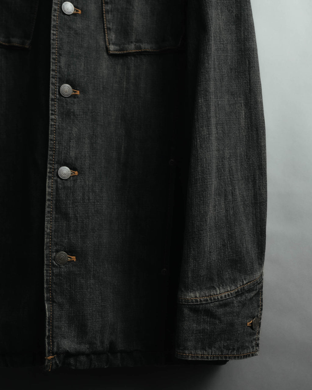 -MOOD MILLÉSIMES- 00’s faded black denim shirt jacket