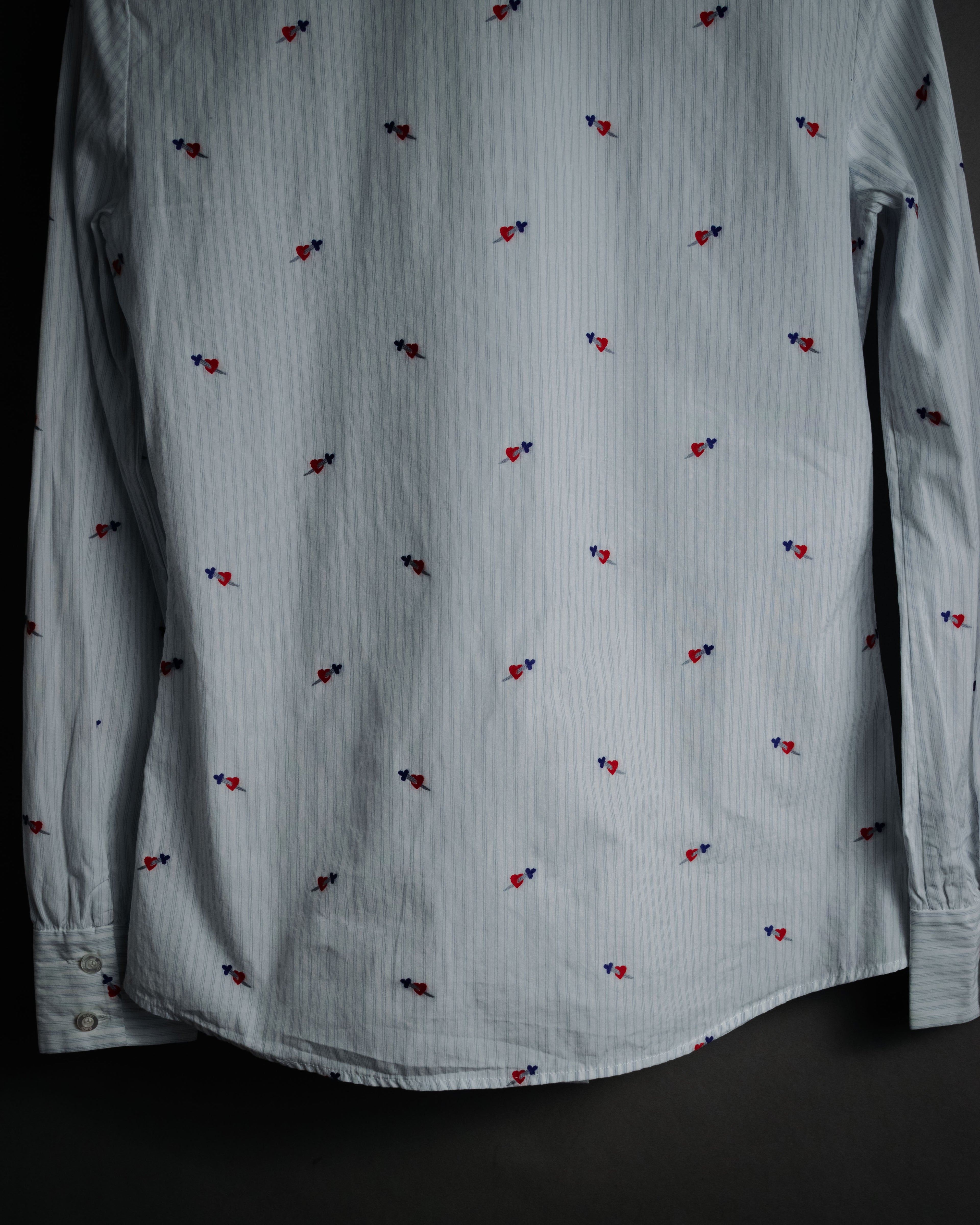 “GUCCI” 2017 heart and dagger embroidered bow tie shirt