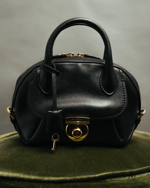 –SPECIAL– “Salvatore Ferragamo“ 00’s-10’s Black leather dome handbag