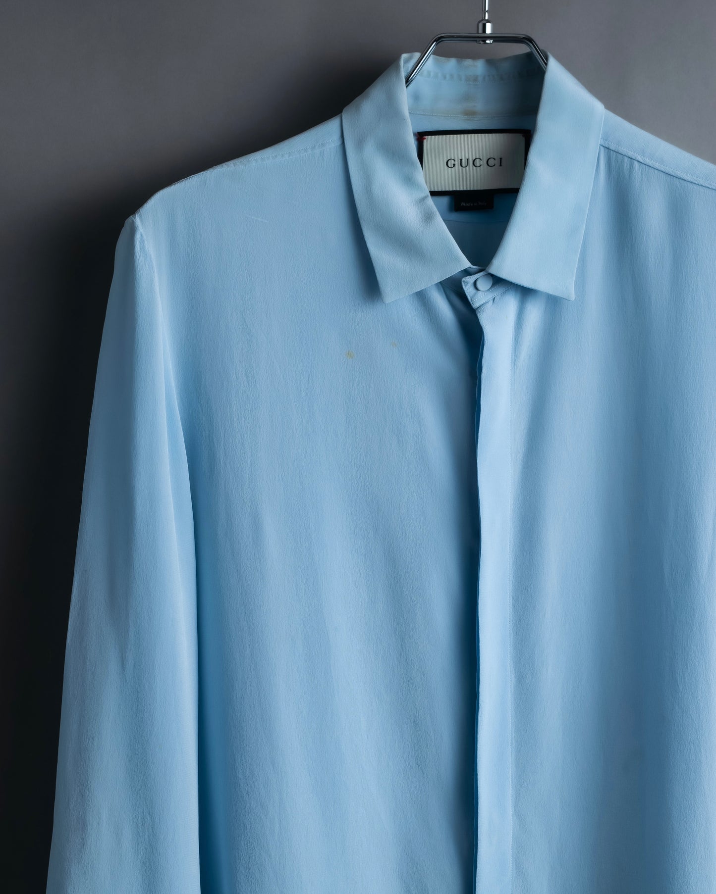 "GUCCI" 100% silk concealed placket shirt