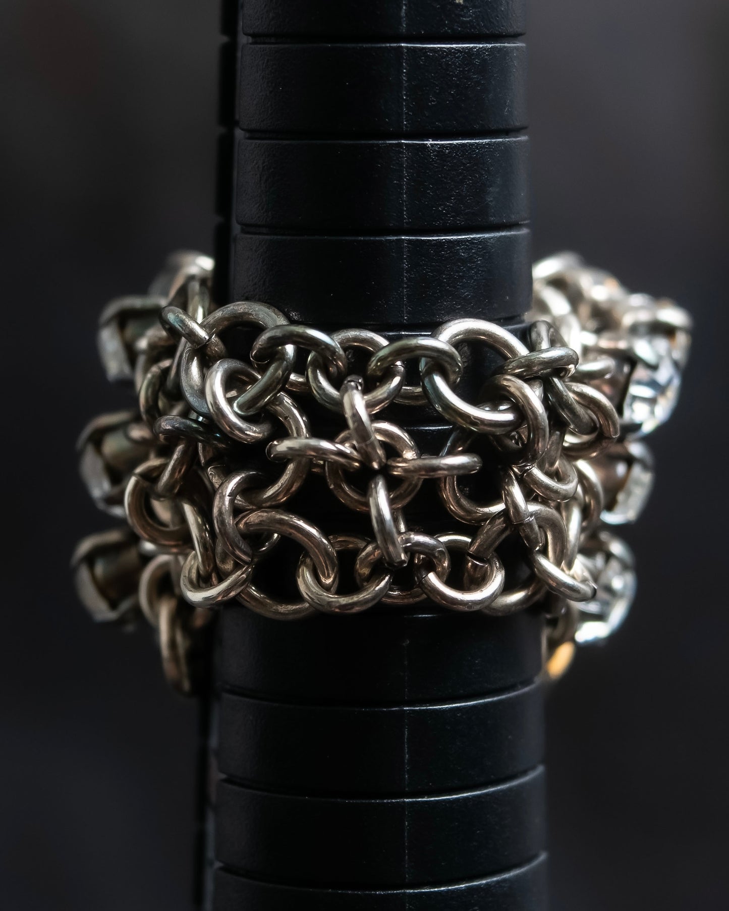 "SERGE THORAVAL" Crystal top chain braided ring