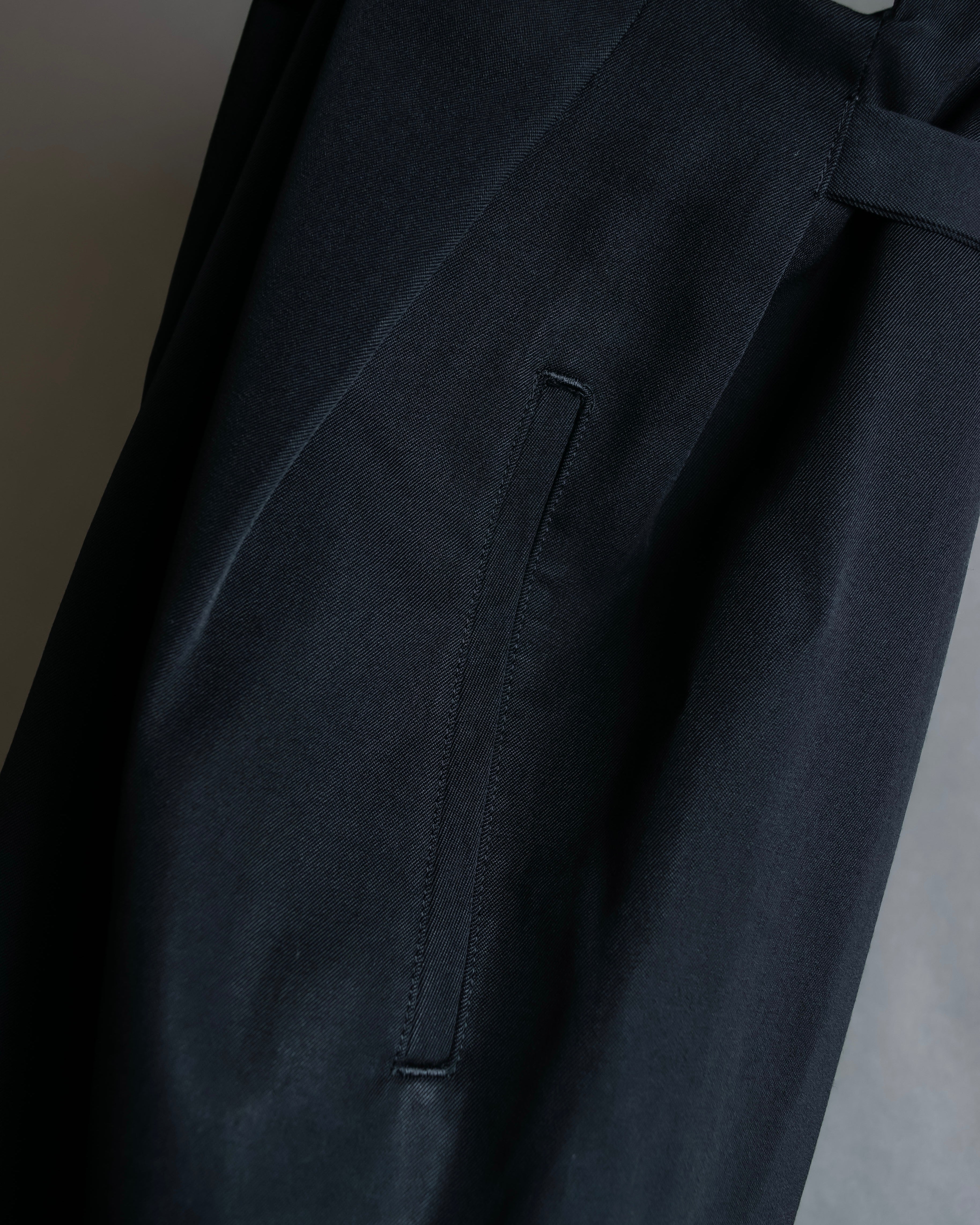 "Y's" Metal fitting belt design cutting maxi skirt