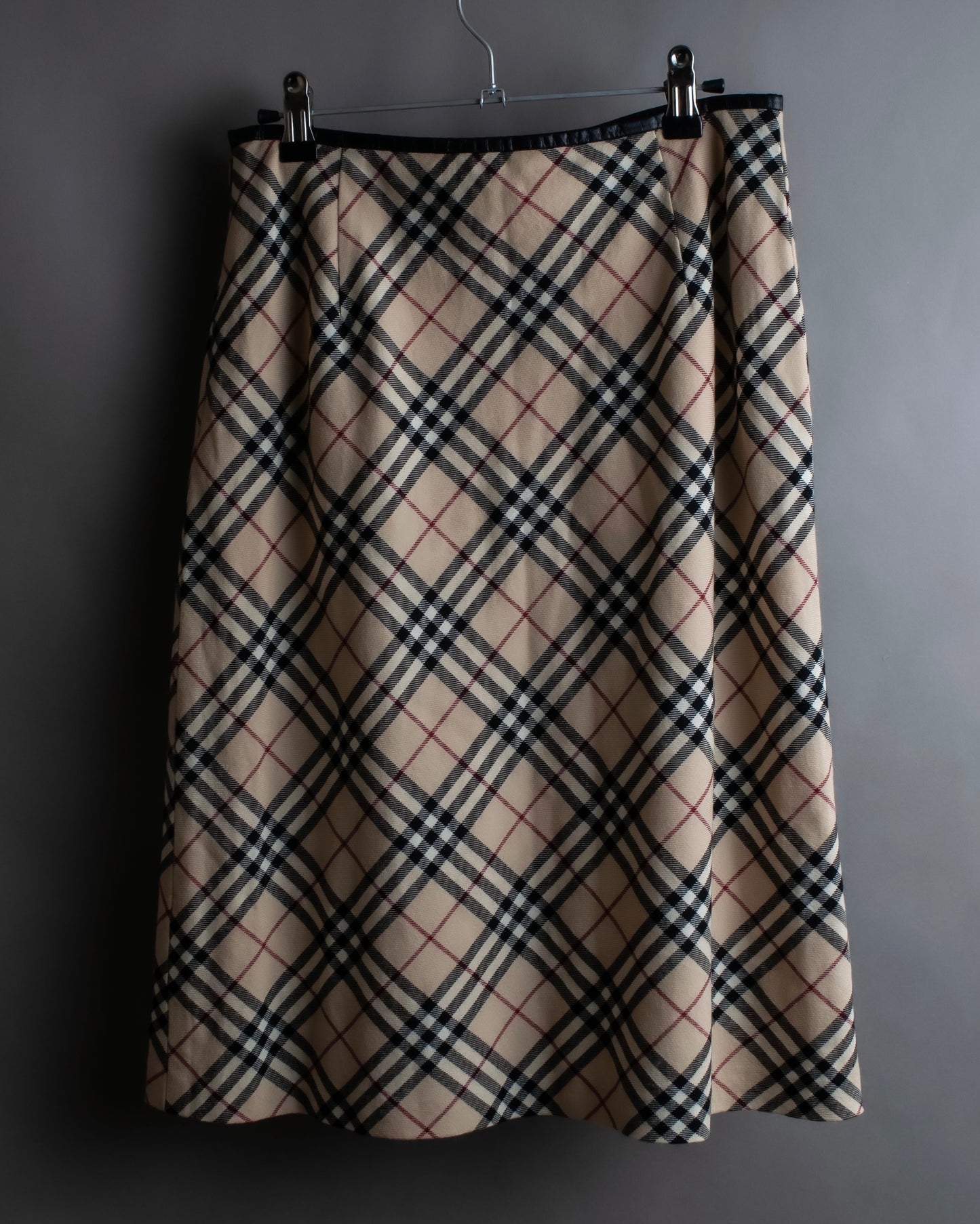 "BURBERRY" Nova check pattern leather piping design cropped skirt