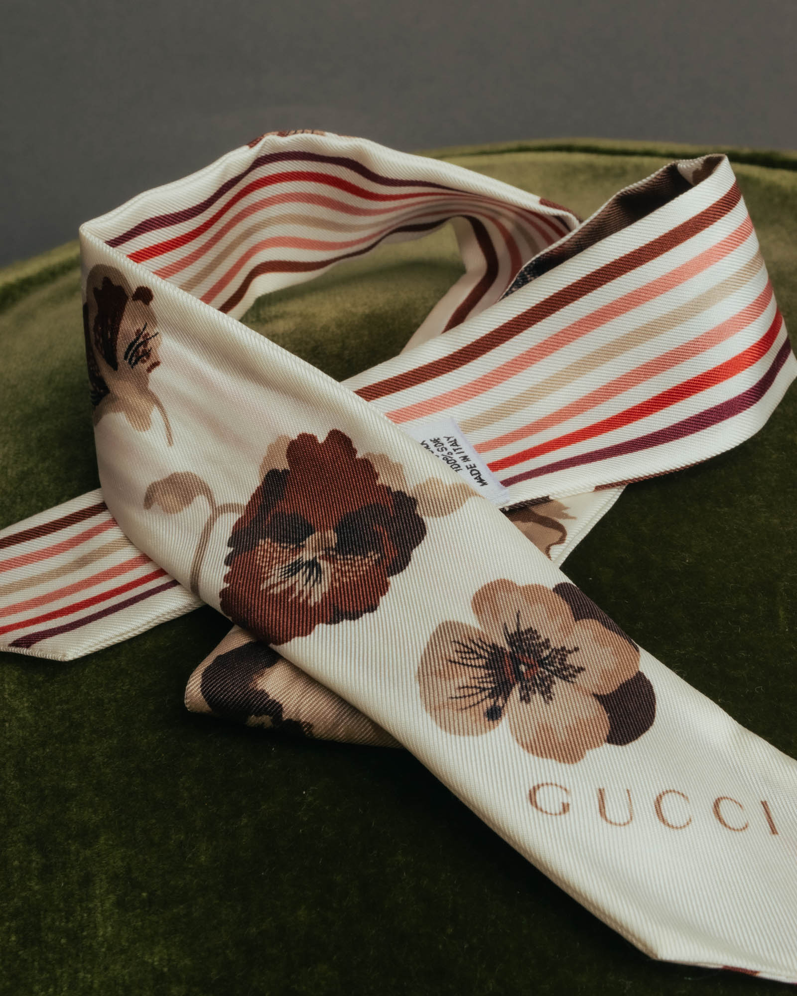 "GUCCI" 00's-10's Floral and striped silk neck bow scarf