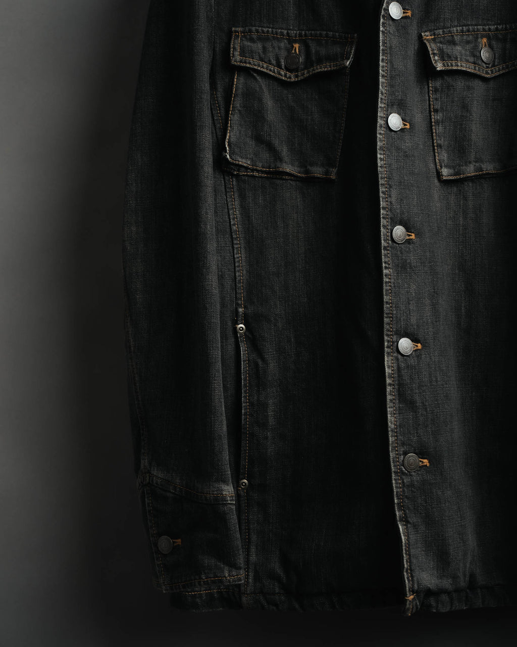 -MOOD MILLÉSIMES- 00’s faded black denim shirt jacket