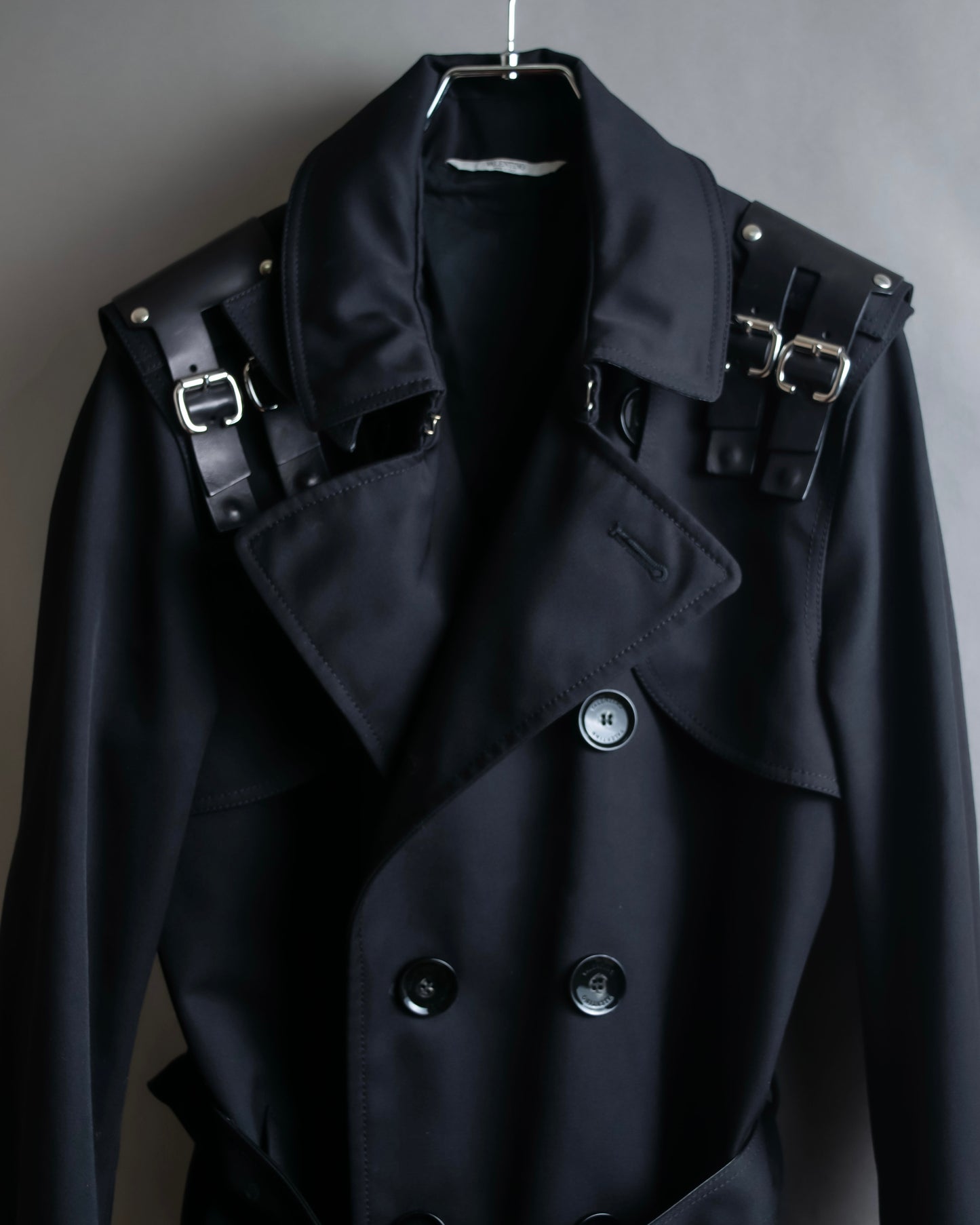 "VALENTINO" Belt docking design leather switching trench coat