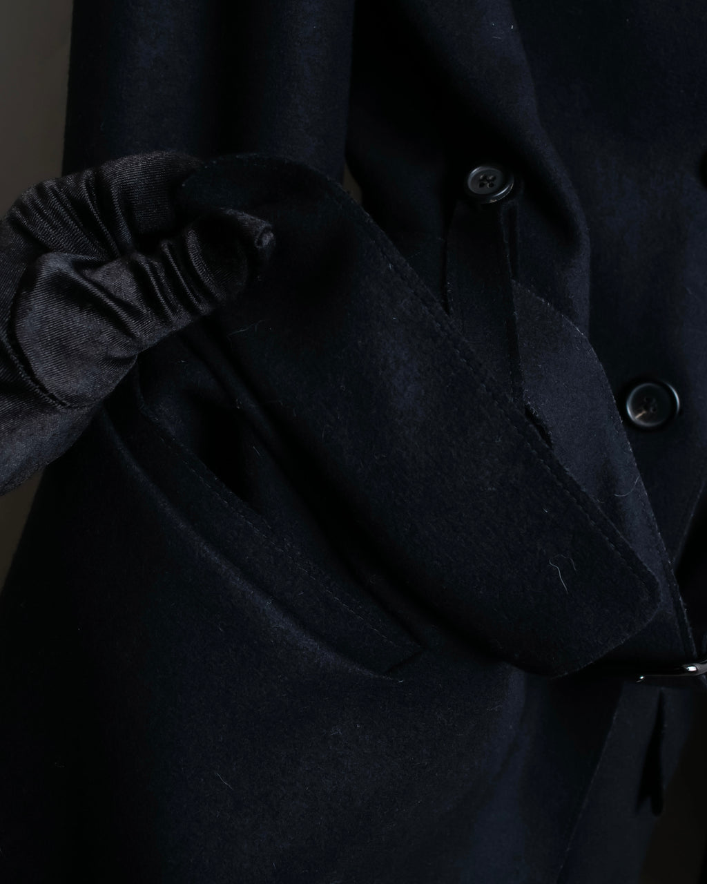 "MIU MIU" Crest brooch design belted trench coat