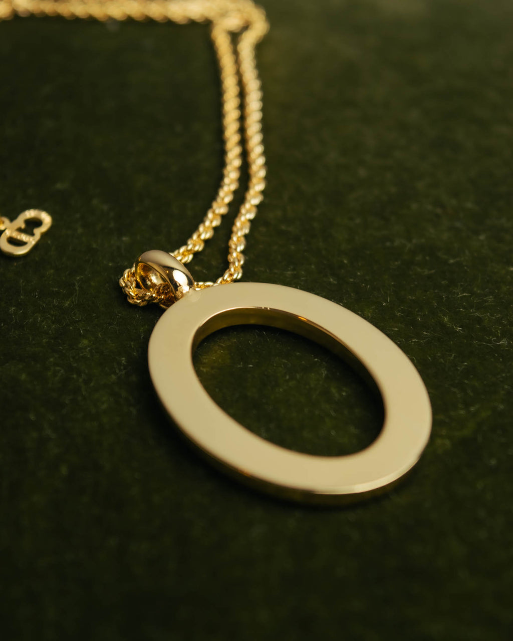 "Christian Dior" 80's-00's Rhinestone oval pendant necklace