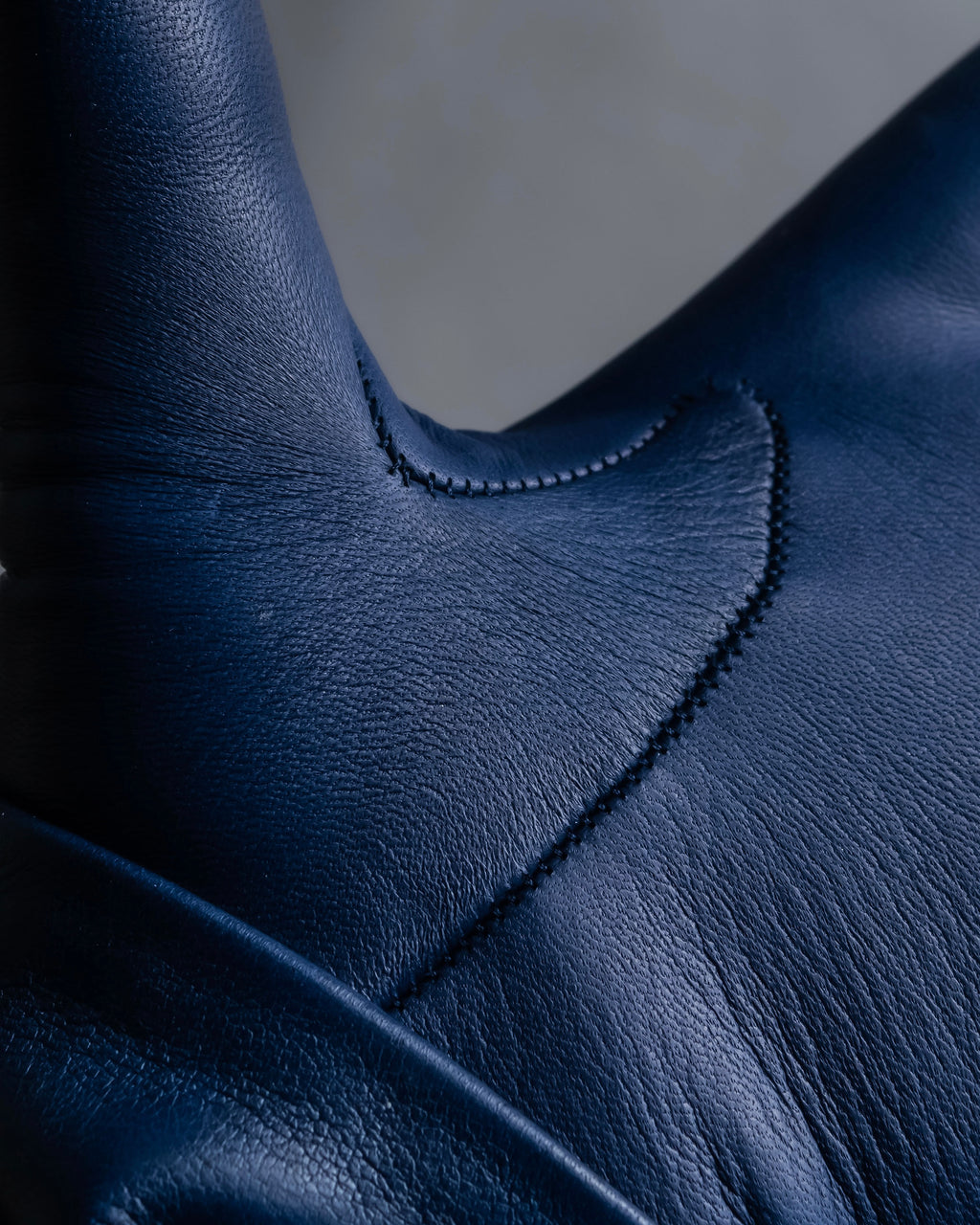 "GUCCI" Ribbon＆charm design blue leather gloves