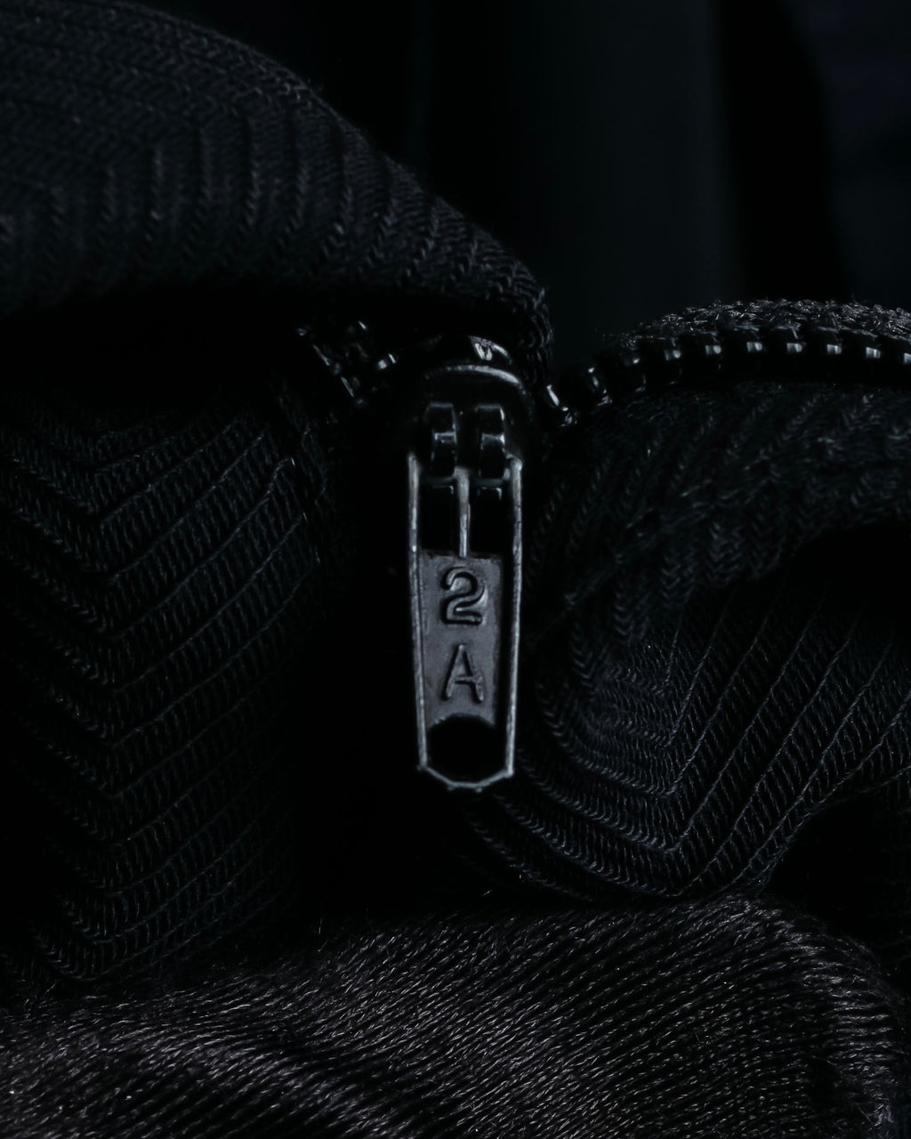 "ARMANI COLLEZIONI" Herringbone weave classical detail set up