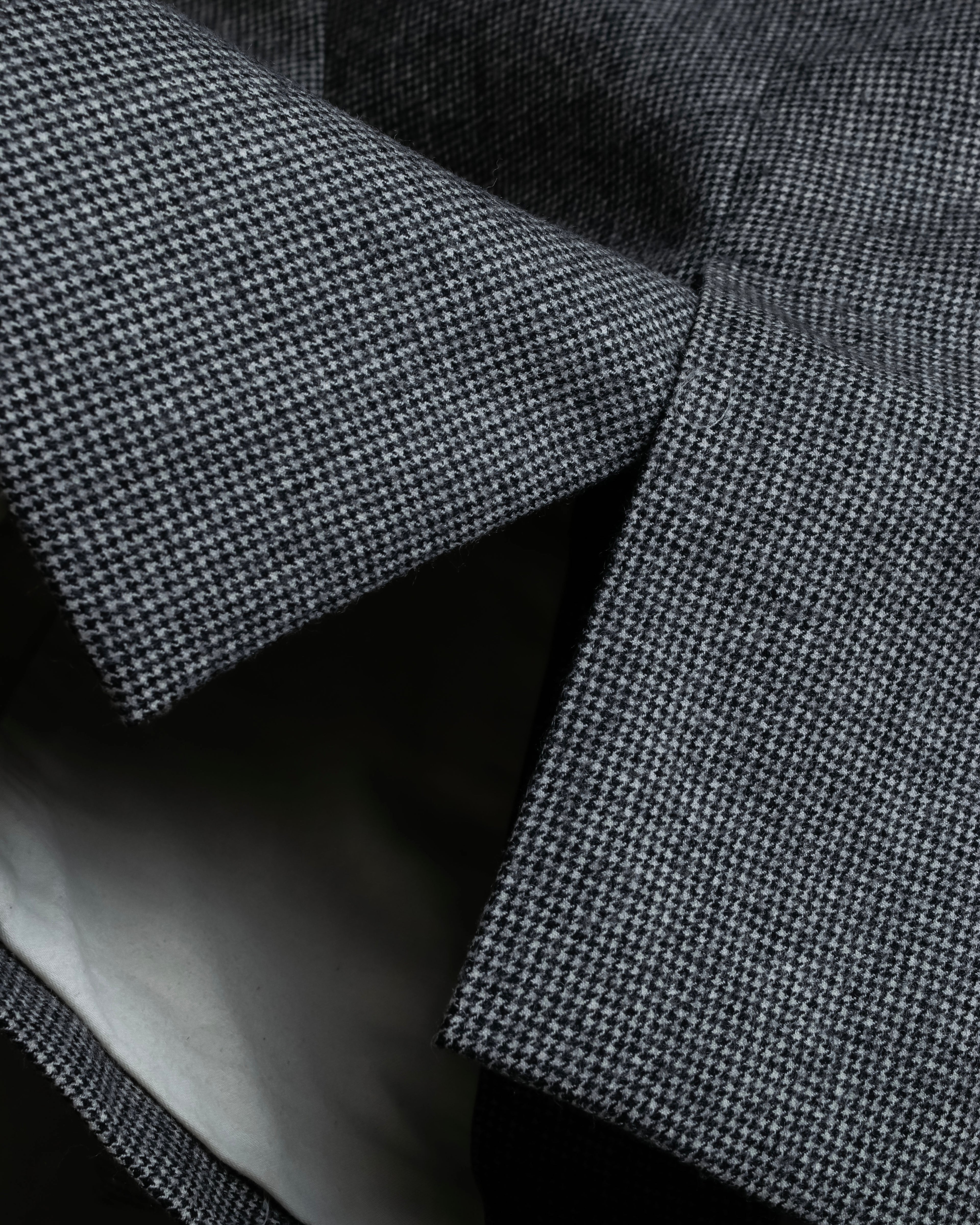 "Whim Gazette" Houndstooth pattern shaped tailored jacket