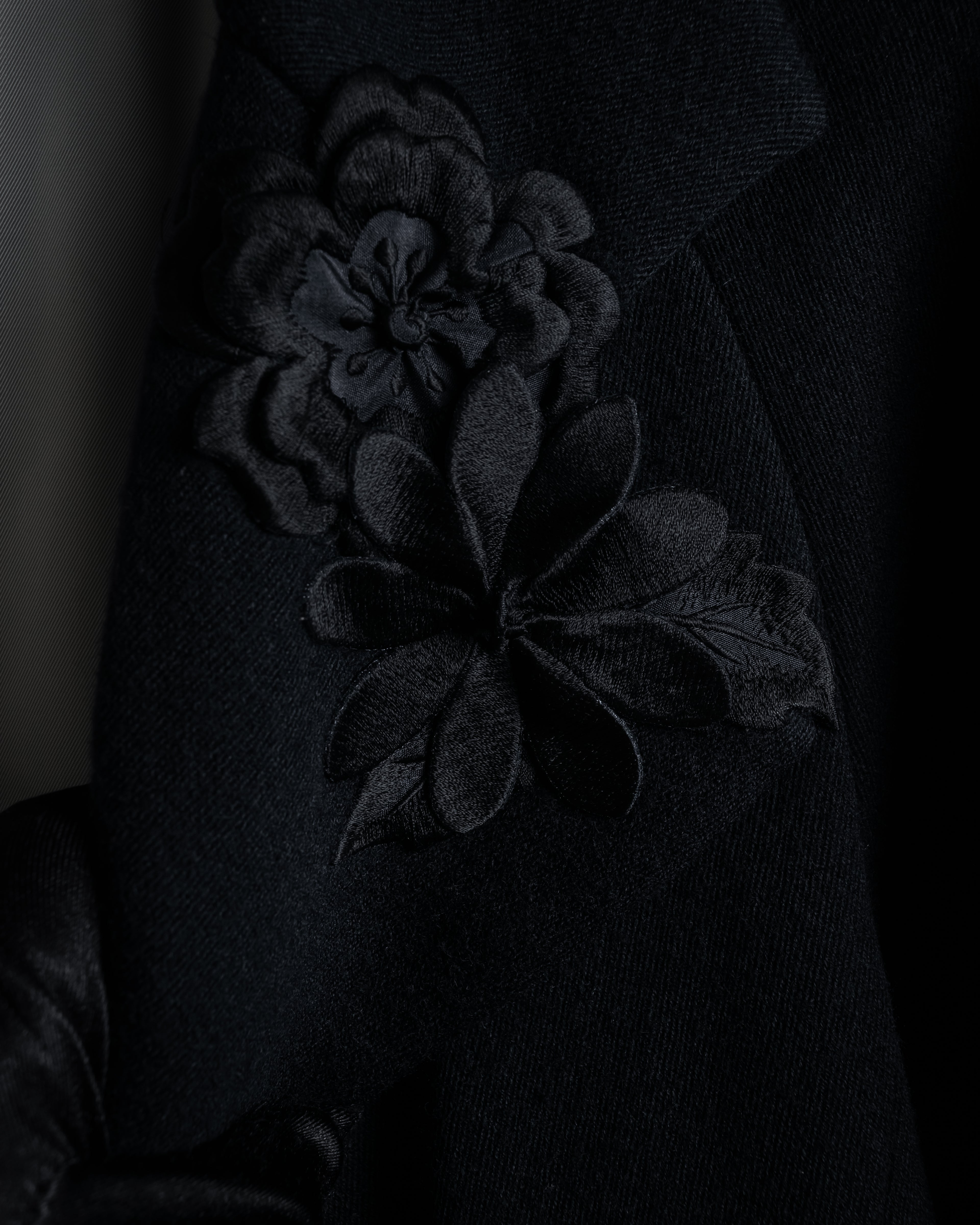 “KEITA MARUYAMA” Floral appliqué one-button chelsea coat