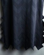 "PLEATS PLEASE ISSEY MIYAKE" 

Meander sleeveless tops