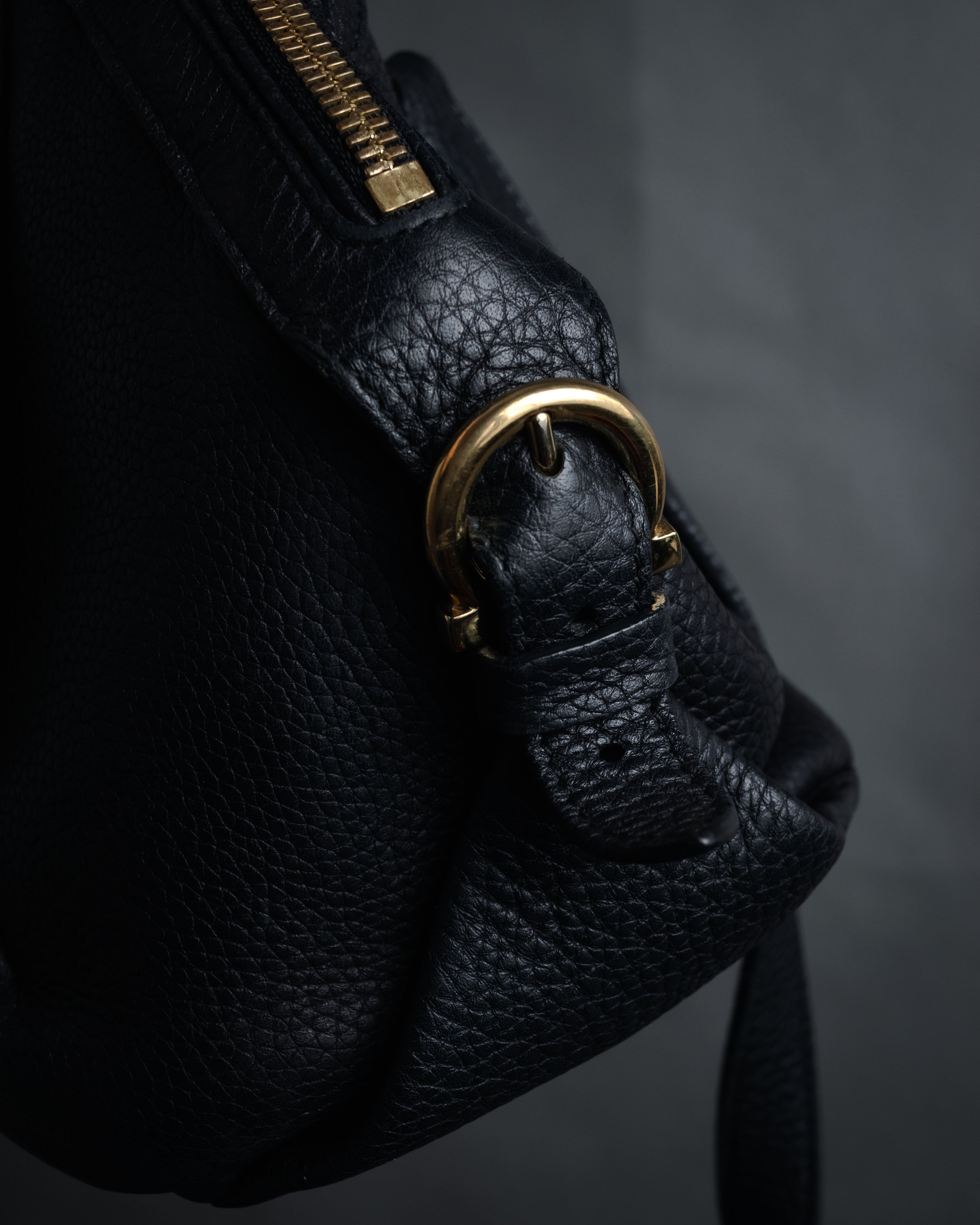 “Salvatore Ferragamo” 2000’s Pebbled leather turn lock bag