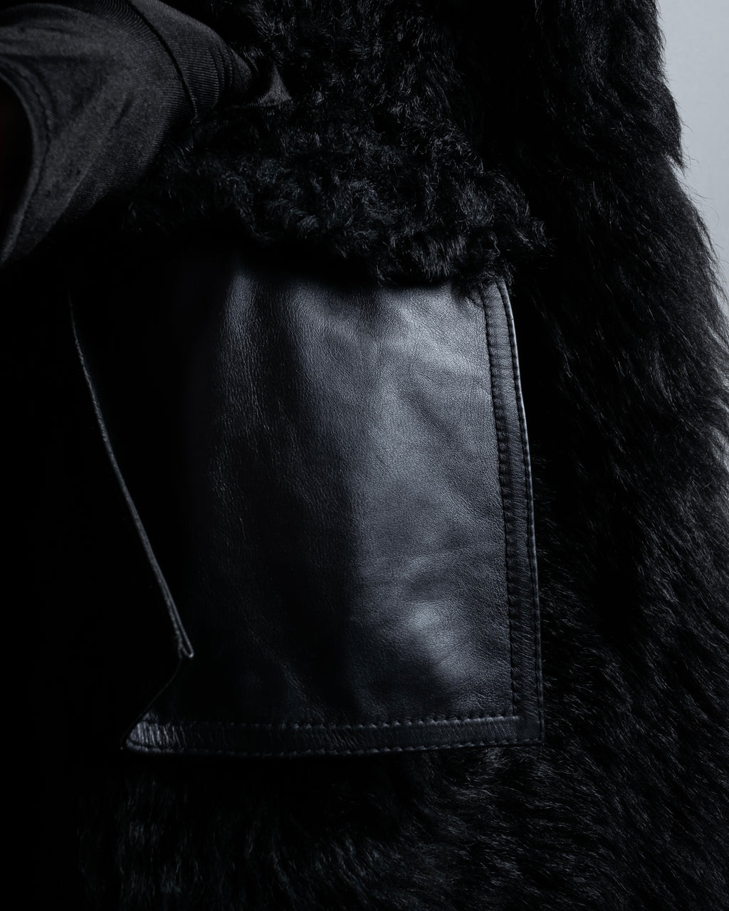 -SPECIAL- "GUCCI" 90's-00's Leather combination fur long coat