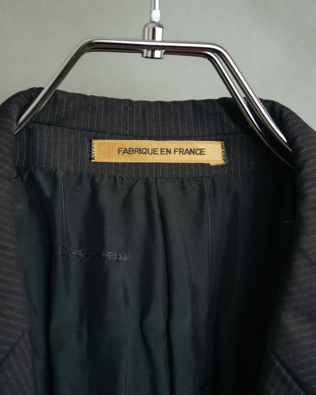 -MOOD Vintage Collections-
90’s Pinstripe wool tailored jacket
by Yves Saint Laurent pour homme