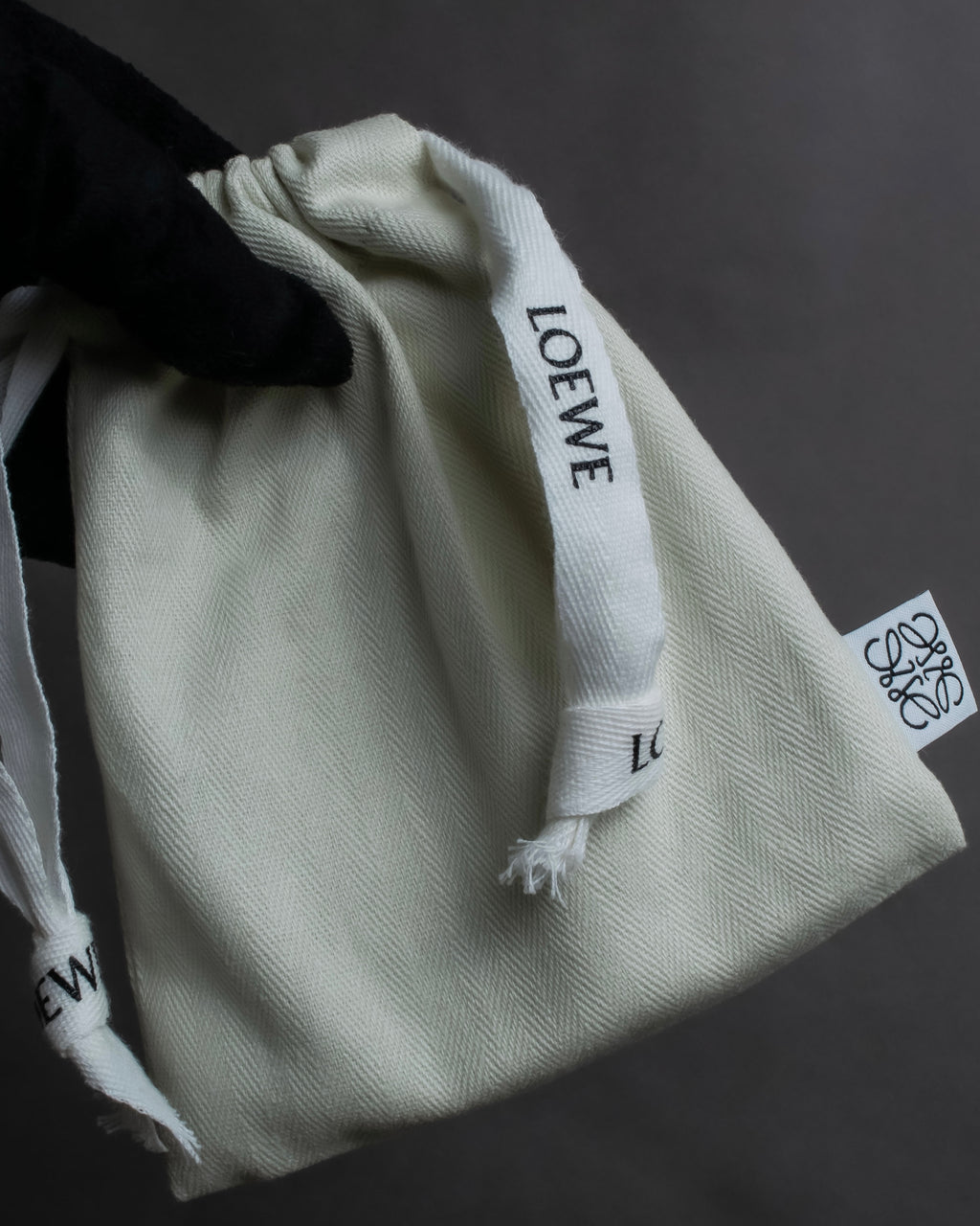 "LOEWE" Logo engraved leather card case