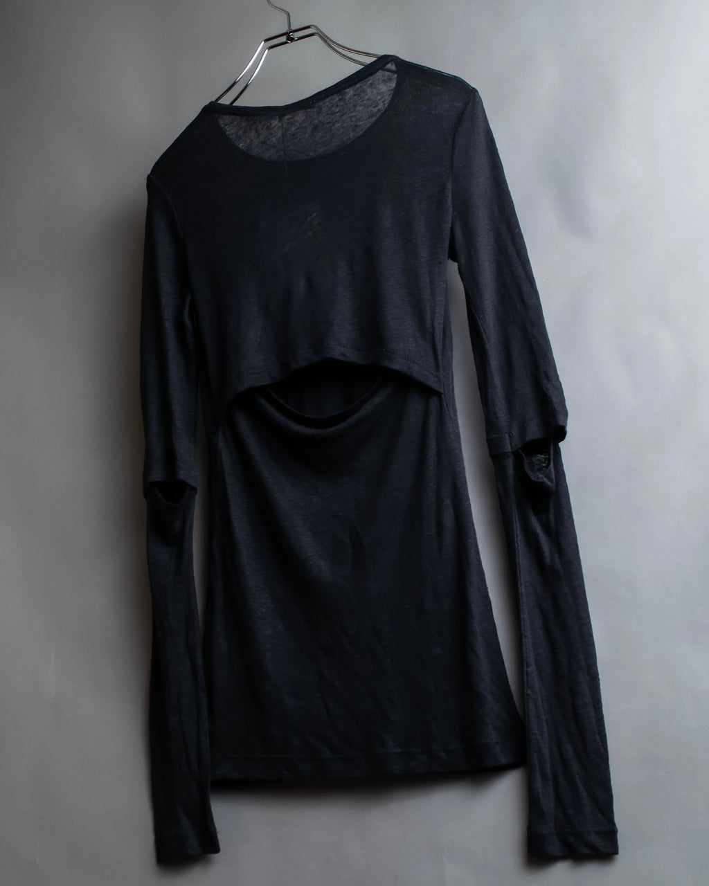 "Acne" Back＆sleeve cutting slit design pullover