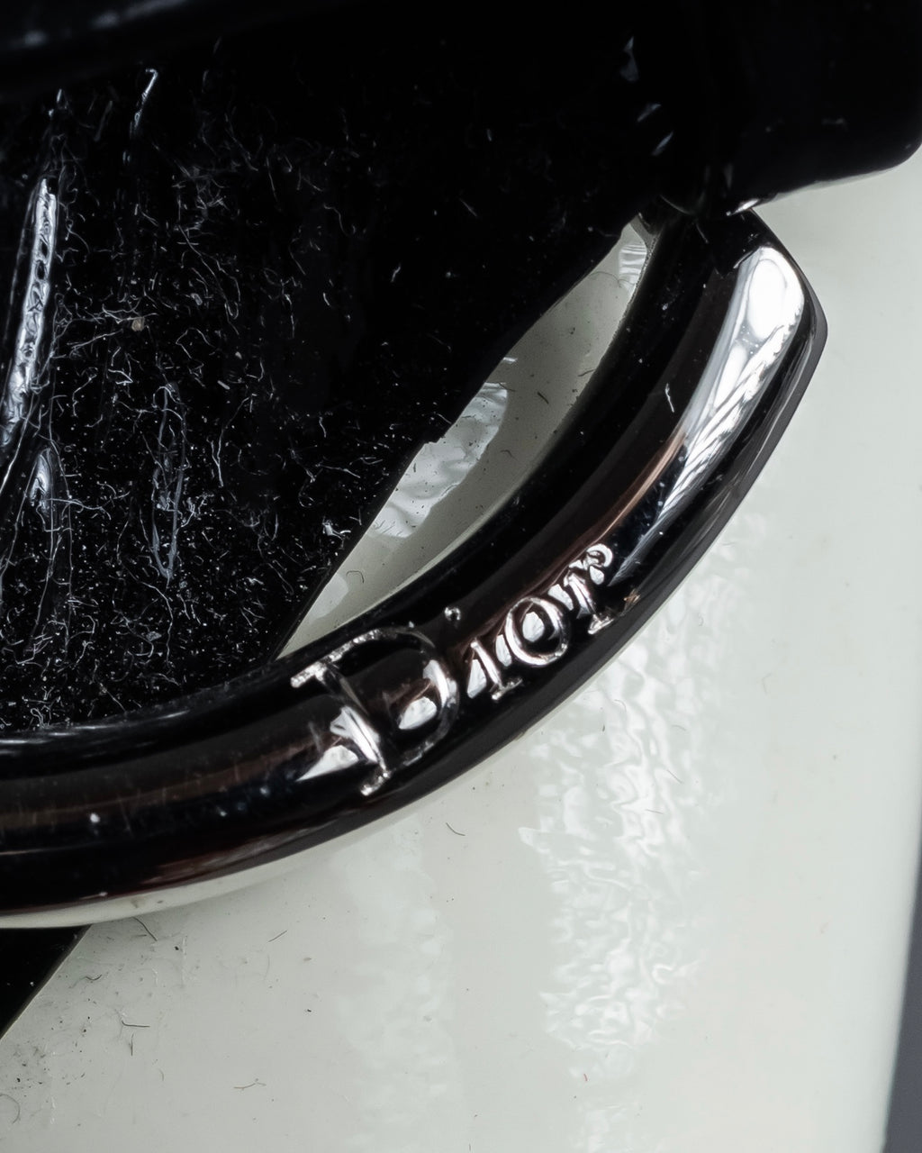 "Dior" Cutting design patent leather pointed toe pumps