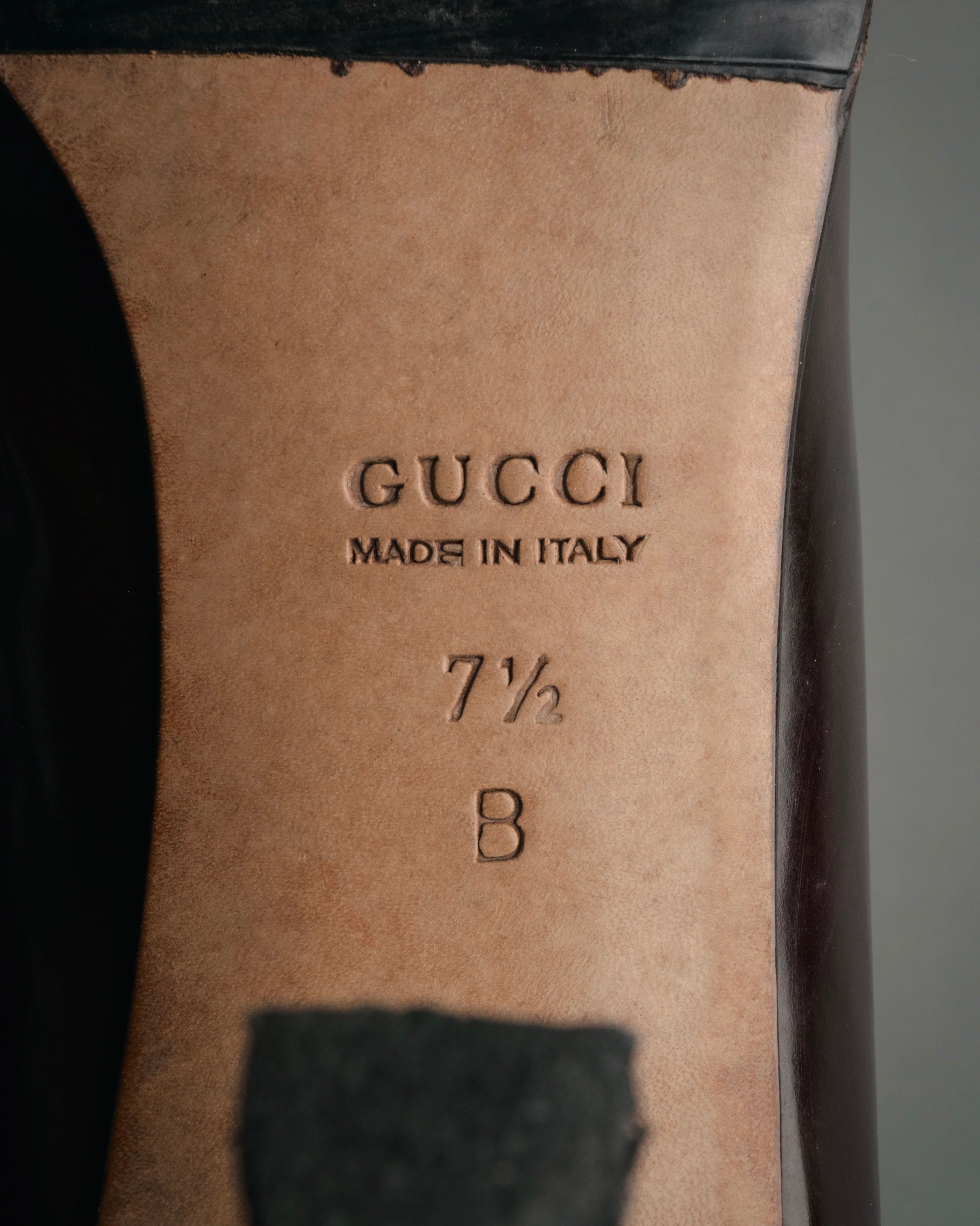 “GUCCI” 90’s-00’s patent leather horsebit pumps