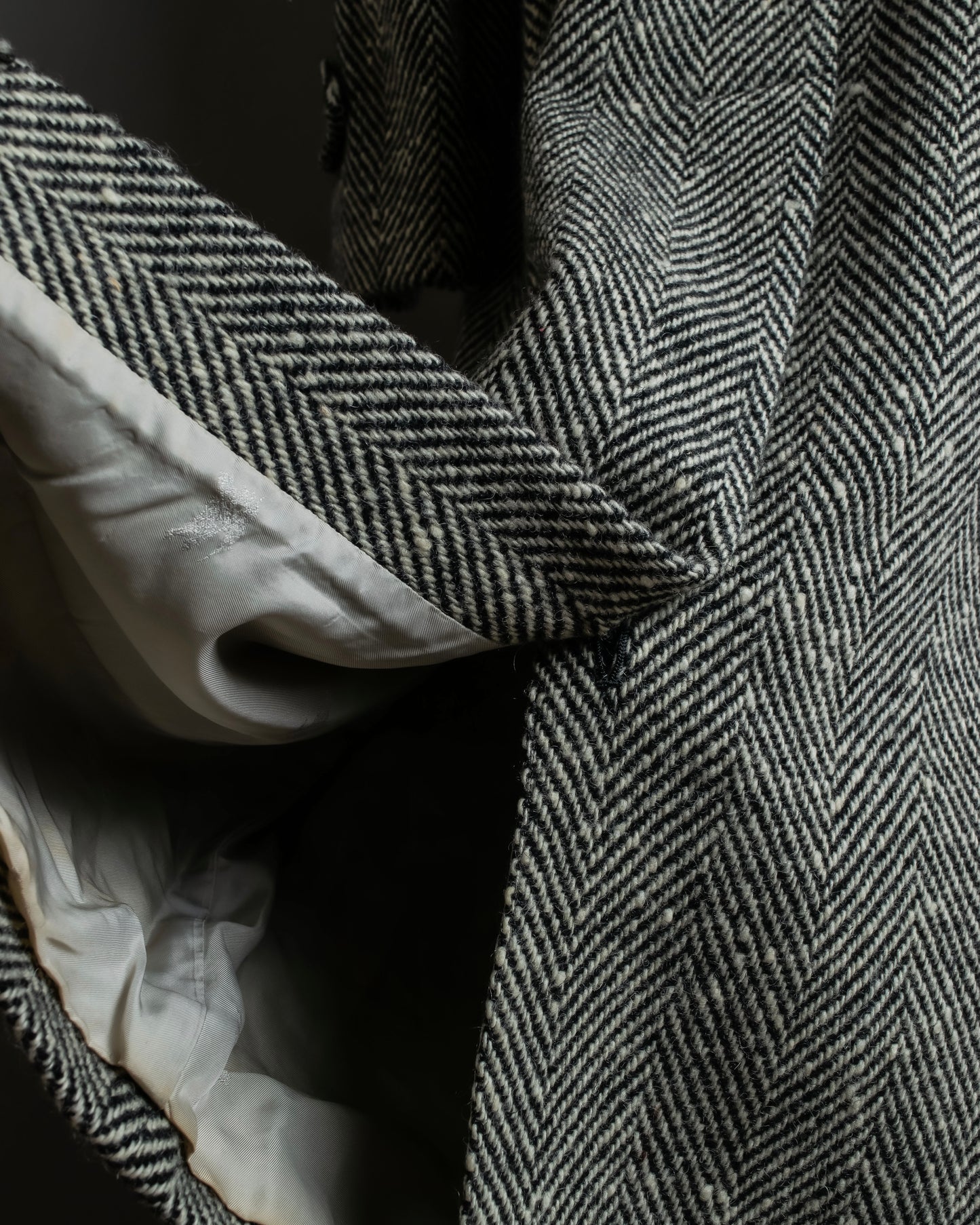 "BURBERRYS" Herringbone belted design soutien collar coat