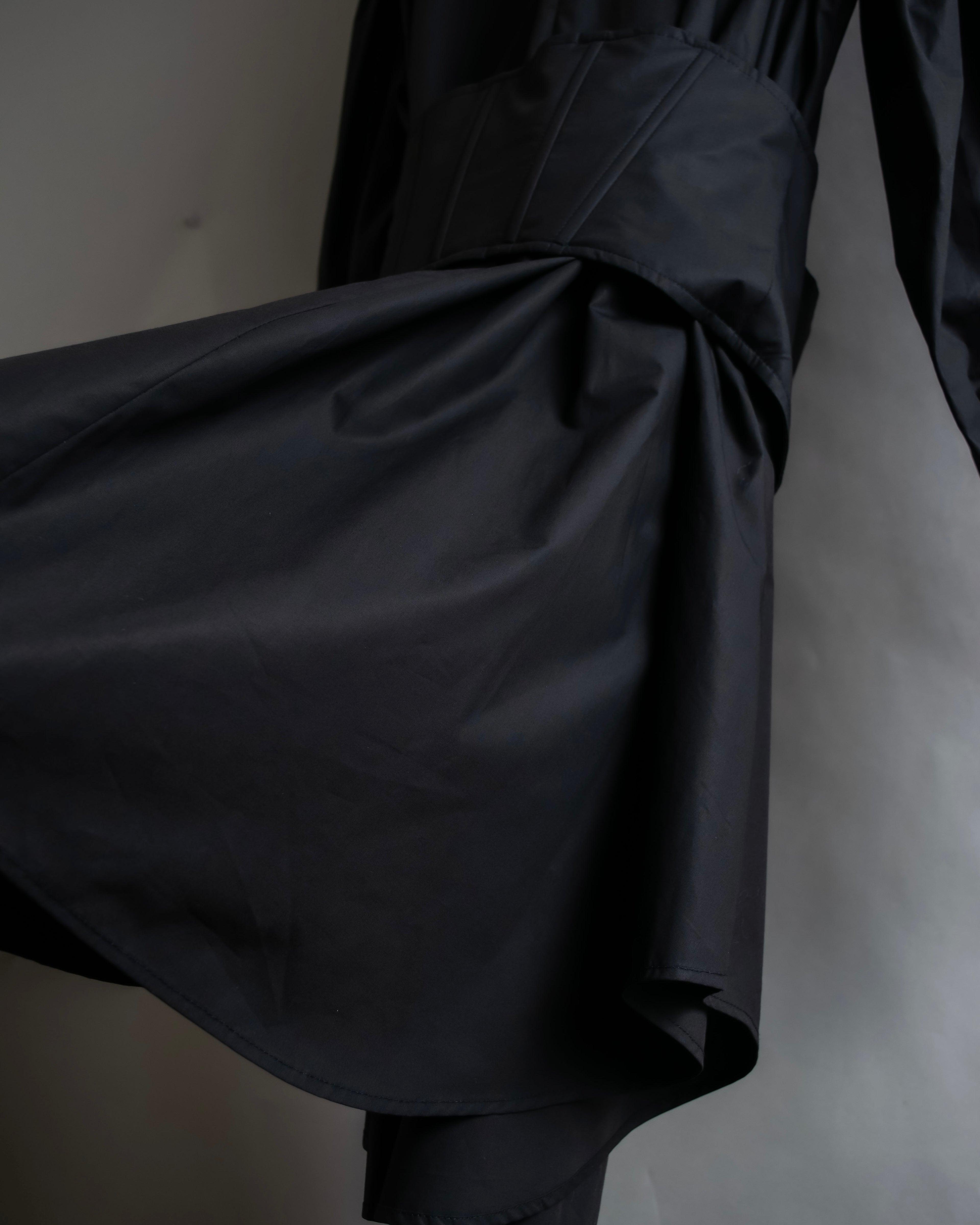 "KIMHĒKIM" Bondage corset belt design shirt dress