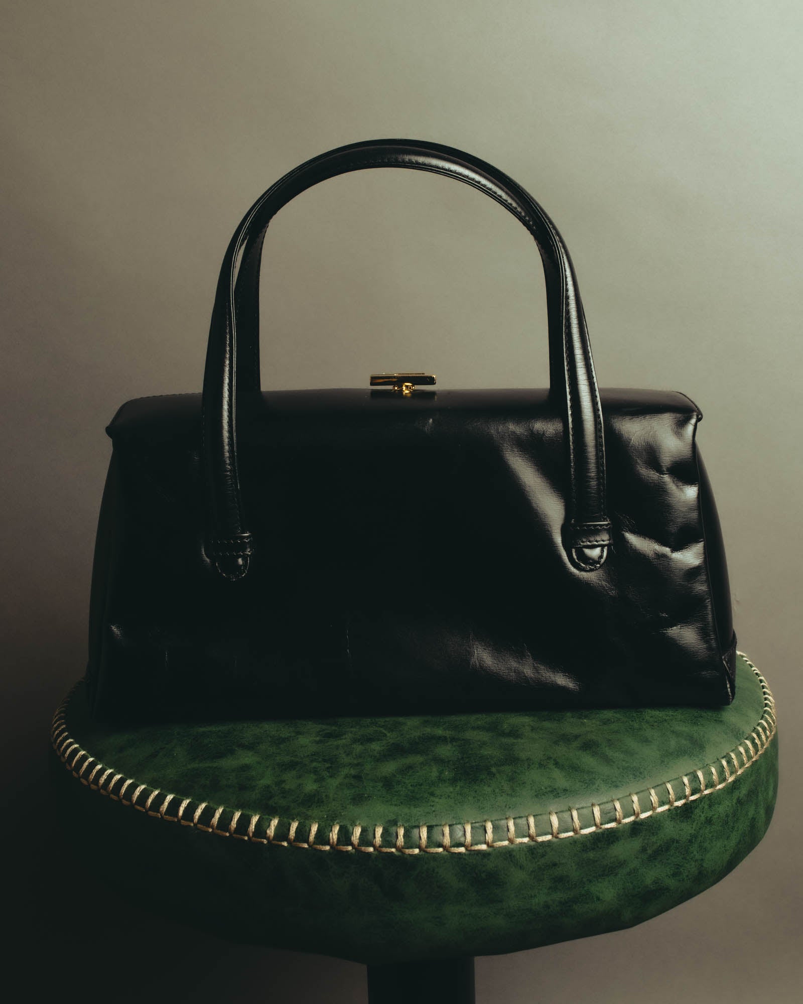 "GUCCI" 90's Structured leather top handle handbag