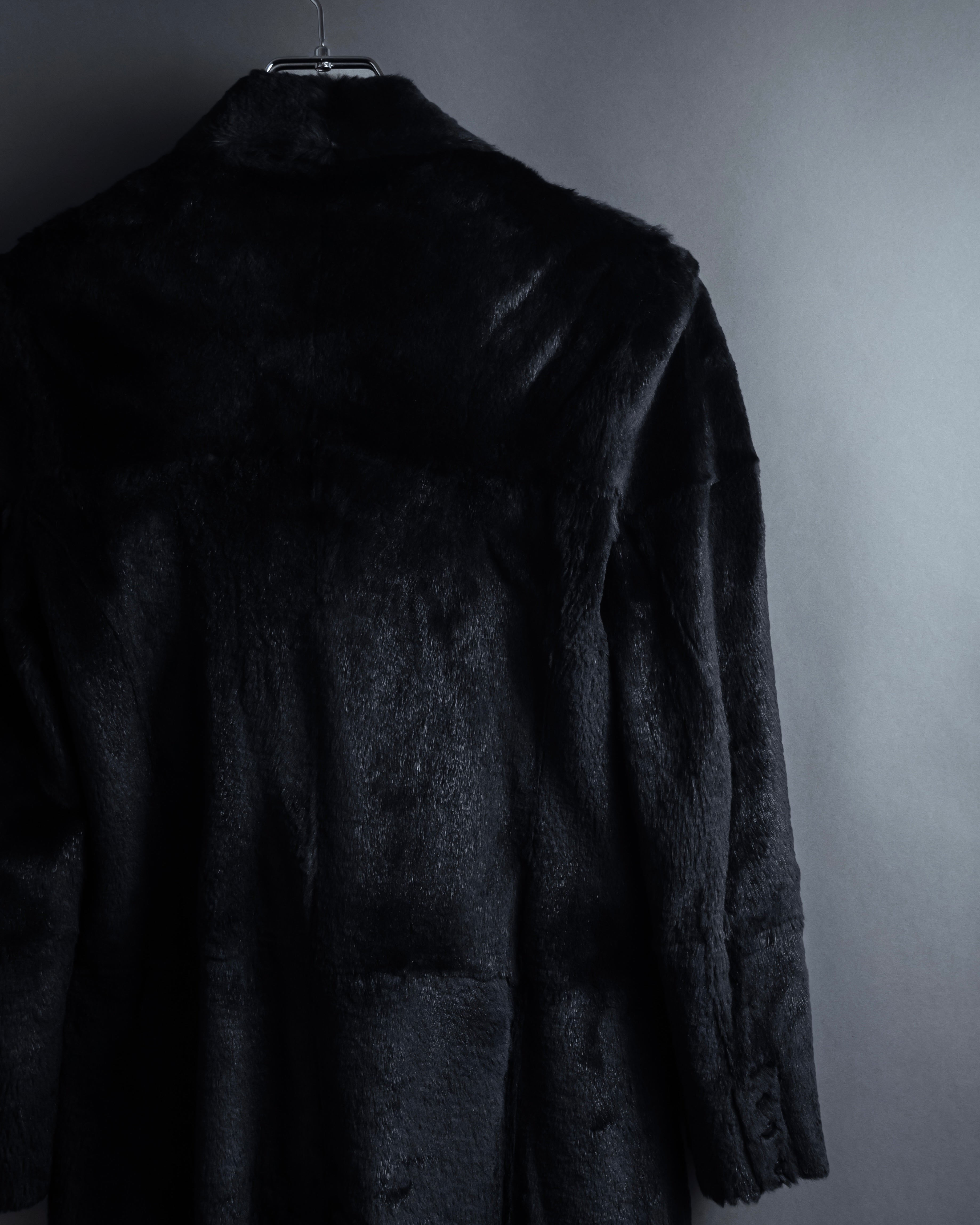 -SPECIAL- "Salvatore Ferragamo"
90's-00's A neat silhouette 100% lapin fur coat