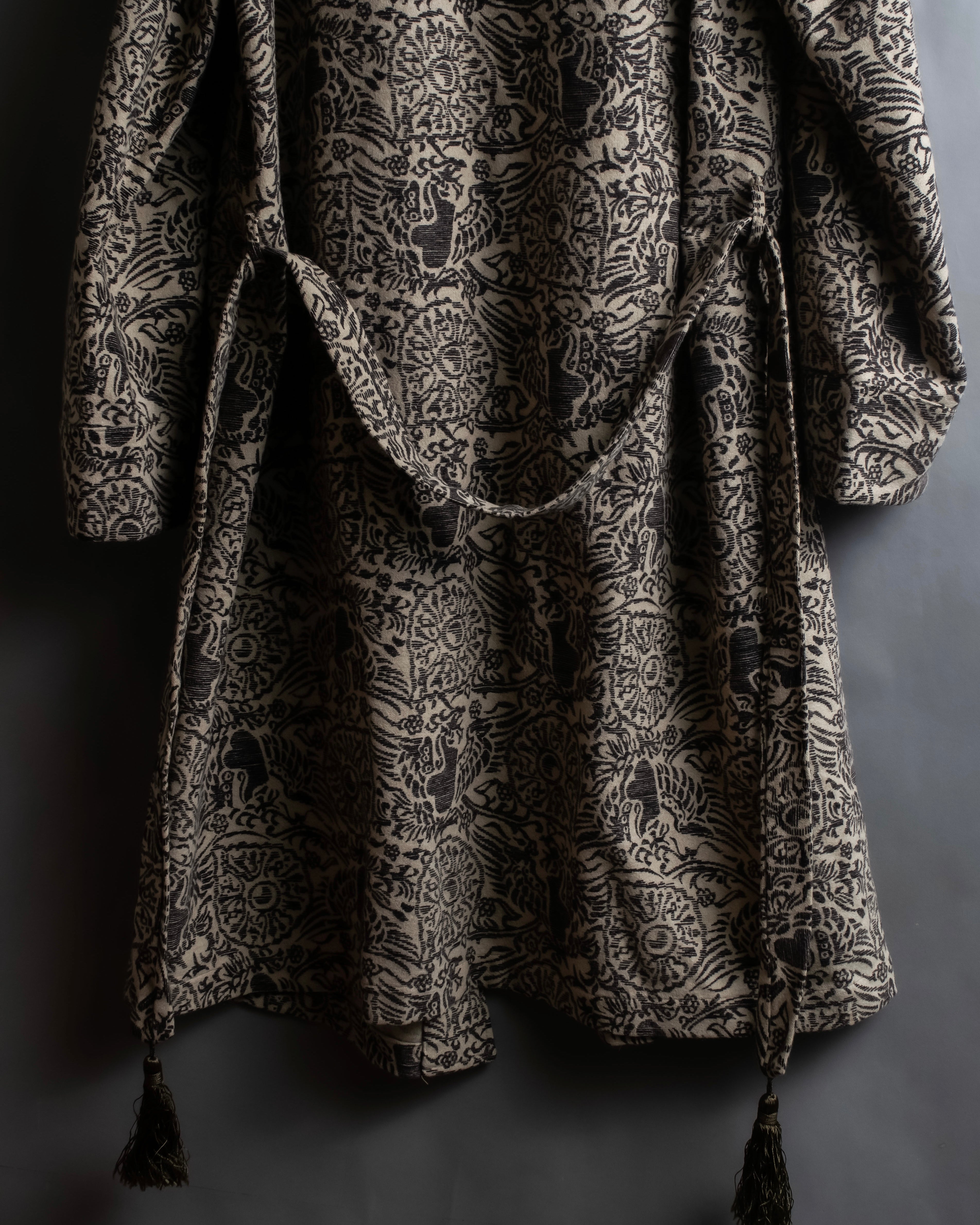 Vintage gobelin oversized gown coat