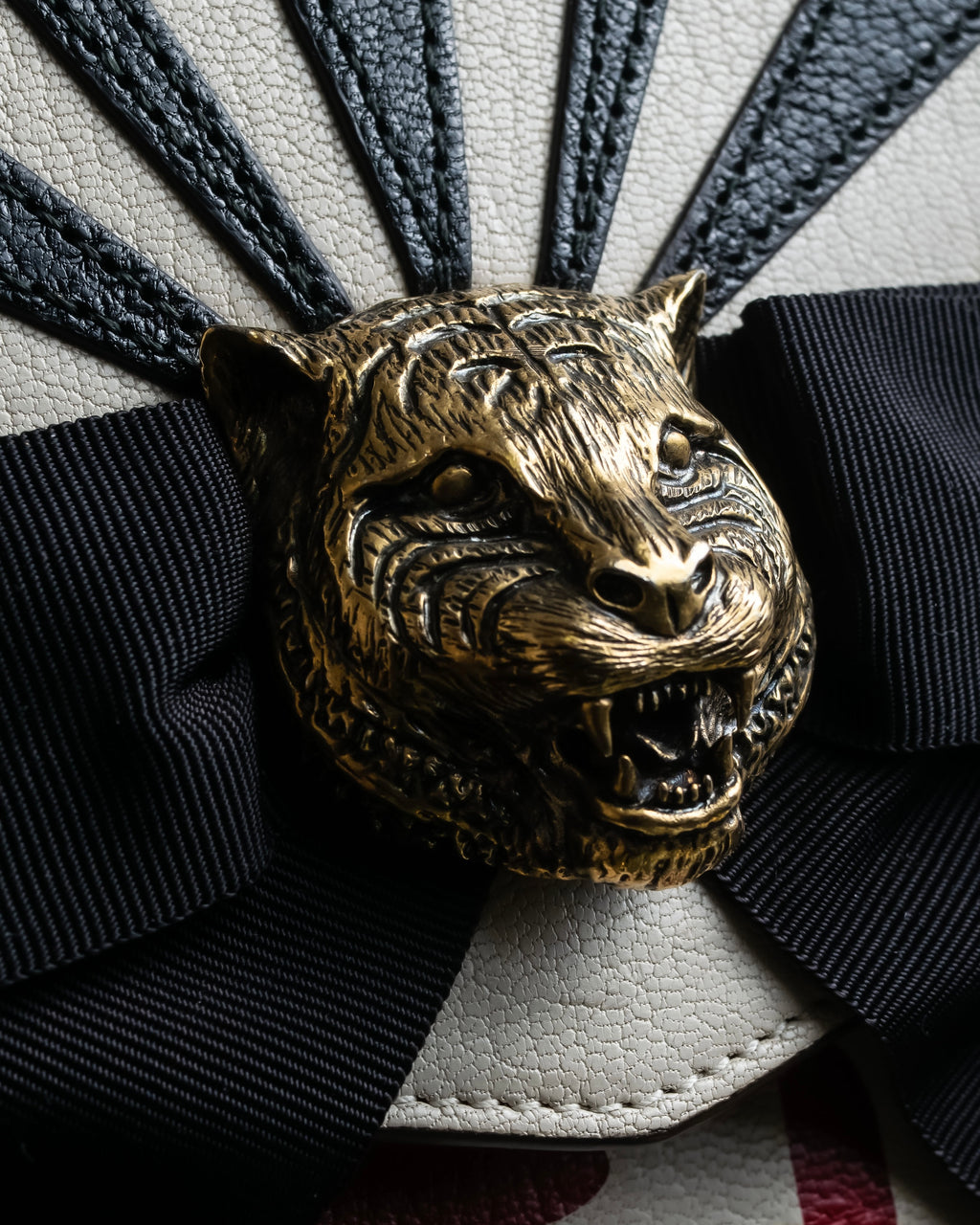 "GUCCI" 18SS Tiger head motif chain shoulder 2way bag