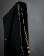 “VALENTINO” 80’s-90’s Embossed V logo chain clutch bag