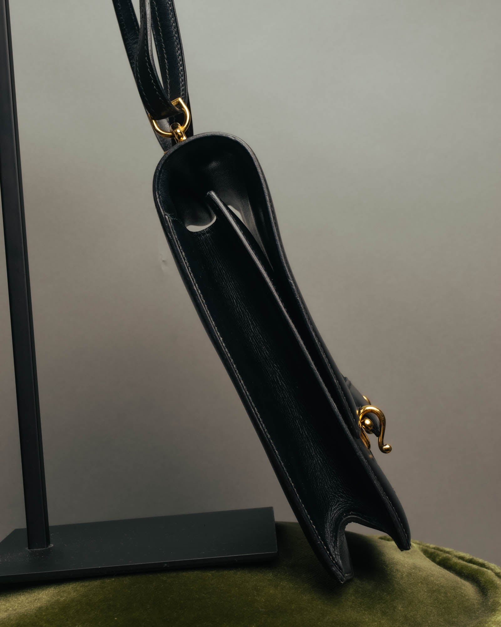 -SPECIAL- “HERMÈS” 80’s-90’s Camargue black leather and canvas shoulder bag