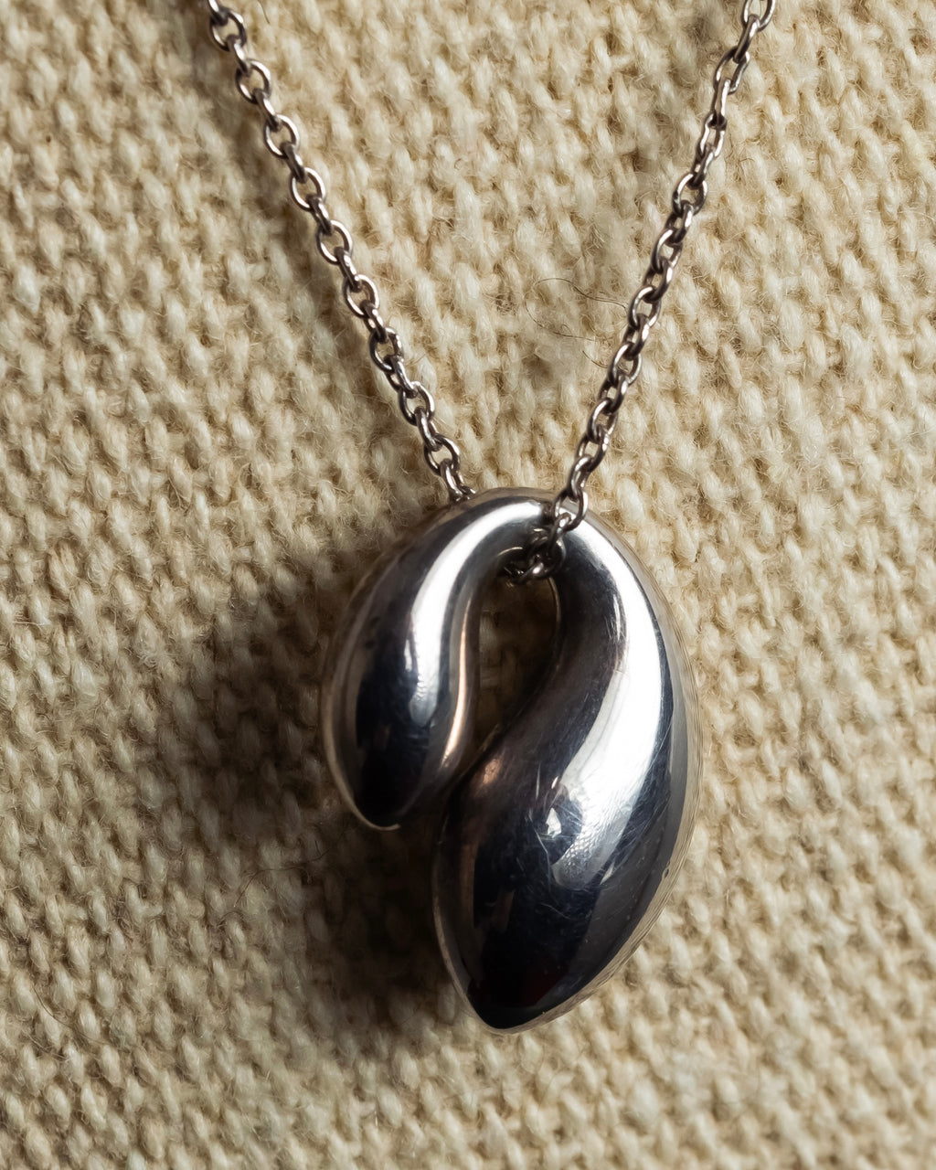 "Tiffany&Co" Elsa Peretti double teardrop motif pendant