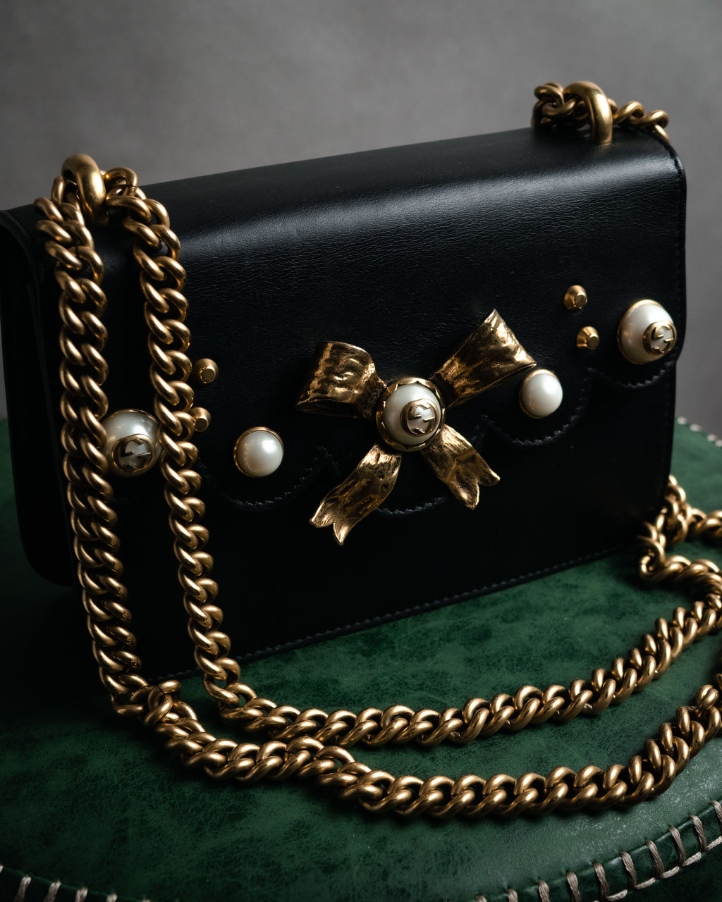 –SPECIAL– “GUCCI”
2016-2022 Bow embellished chain shoulder bag