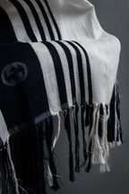 "GUCCI" 90's-00's Line fringe design two-tone long stole