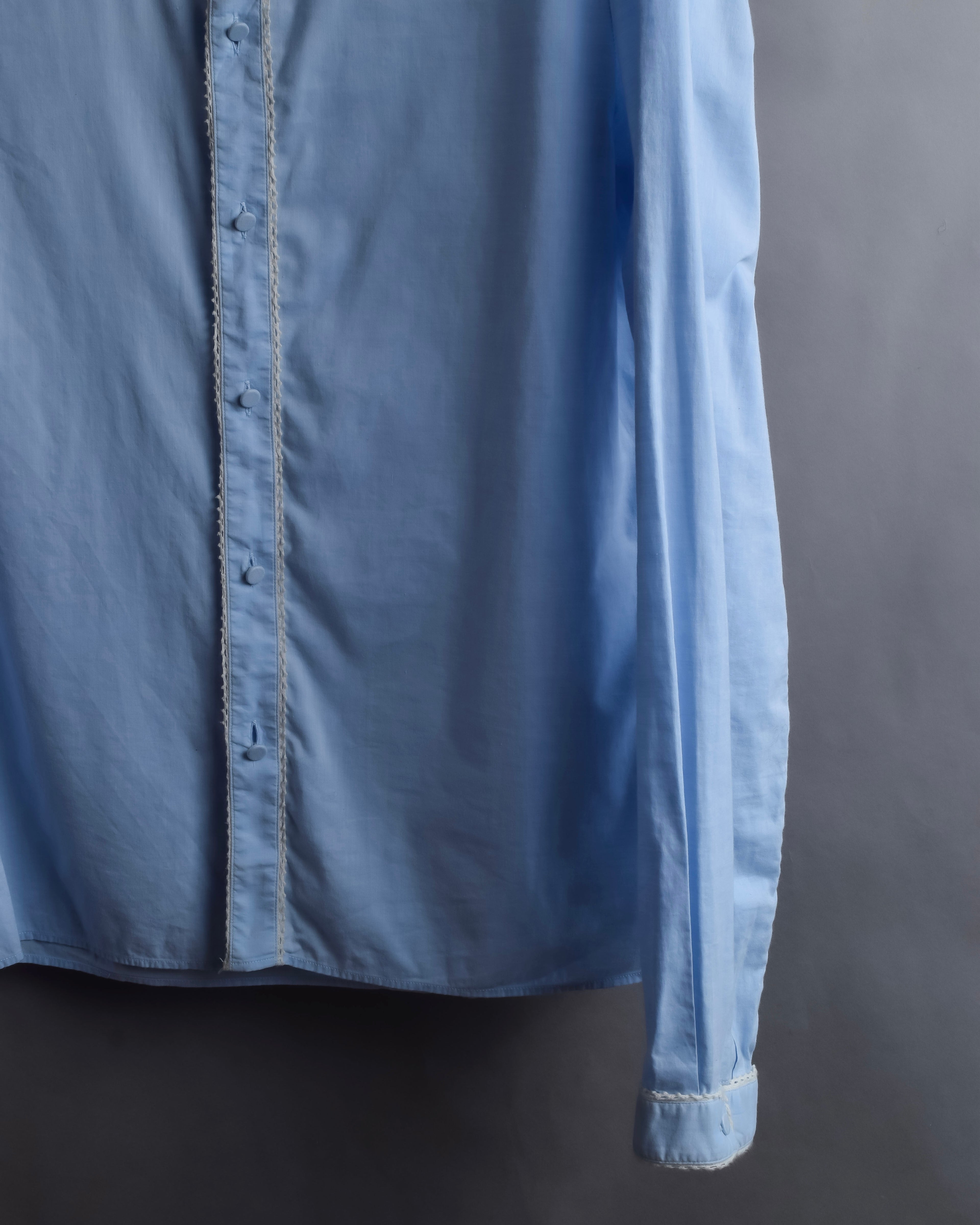 "GUCCI" Lace border design saxe blue shirt