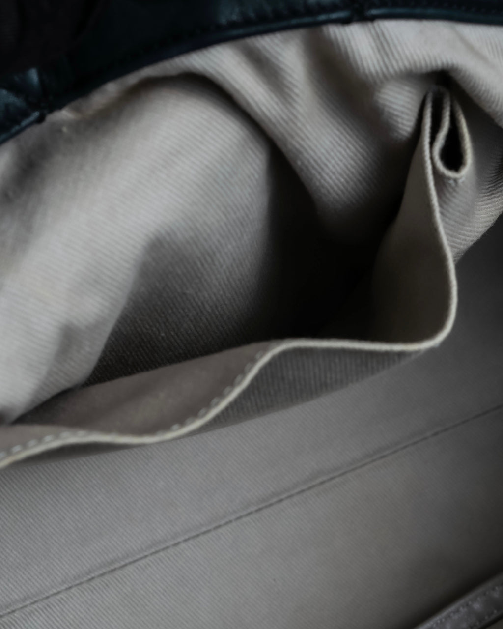 "CHANEL" Karl Lagerfeld design Matelasse chain Black shoulder bag