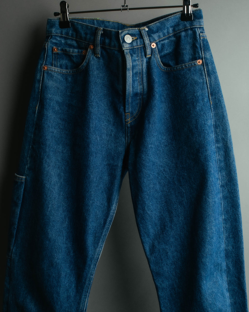 “Balenciaga” 2016-18’s tapered denim pants with neon back patch