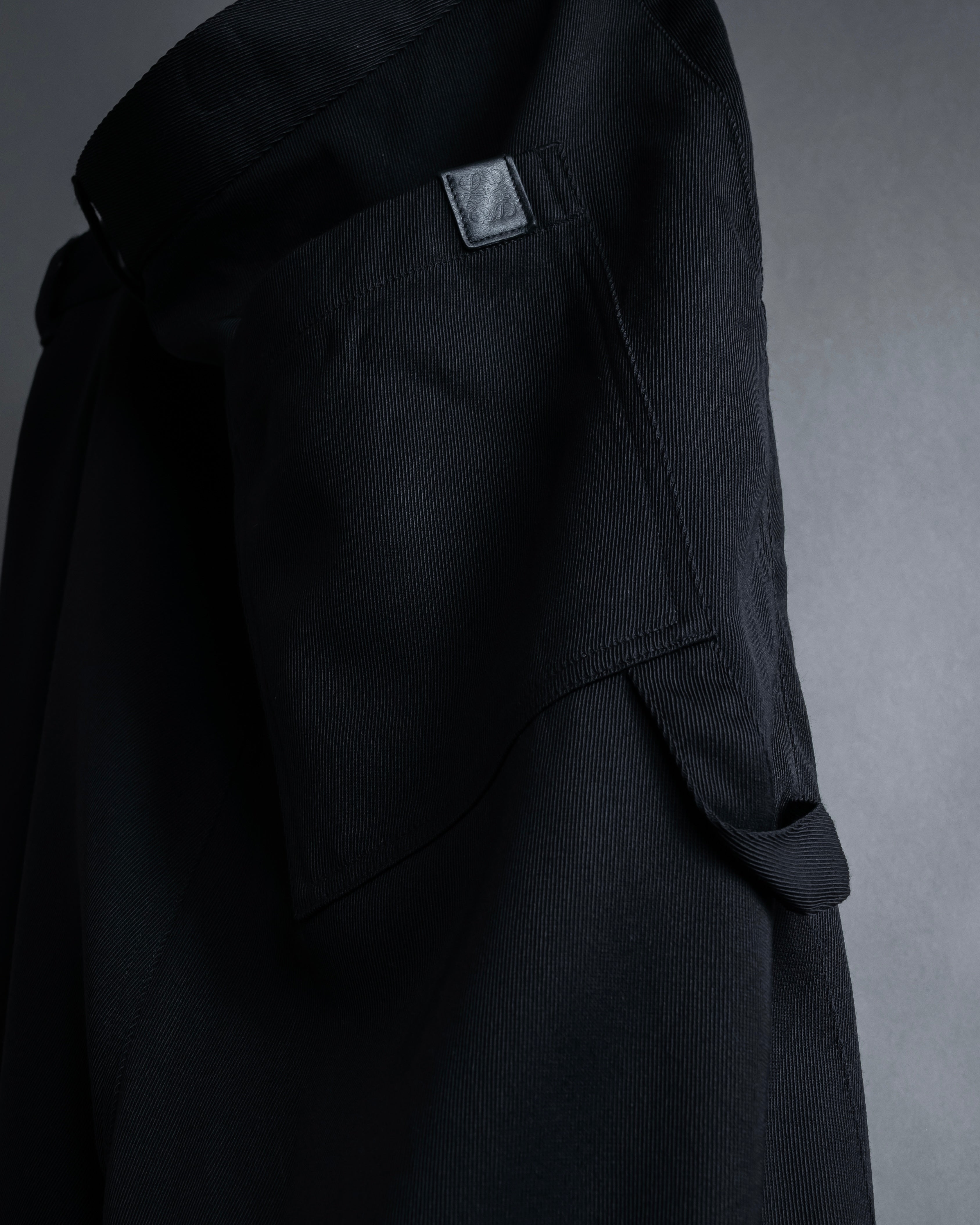 "LOEWE" Three-dimensional pattern design wide slacks