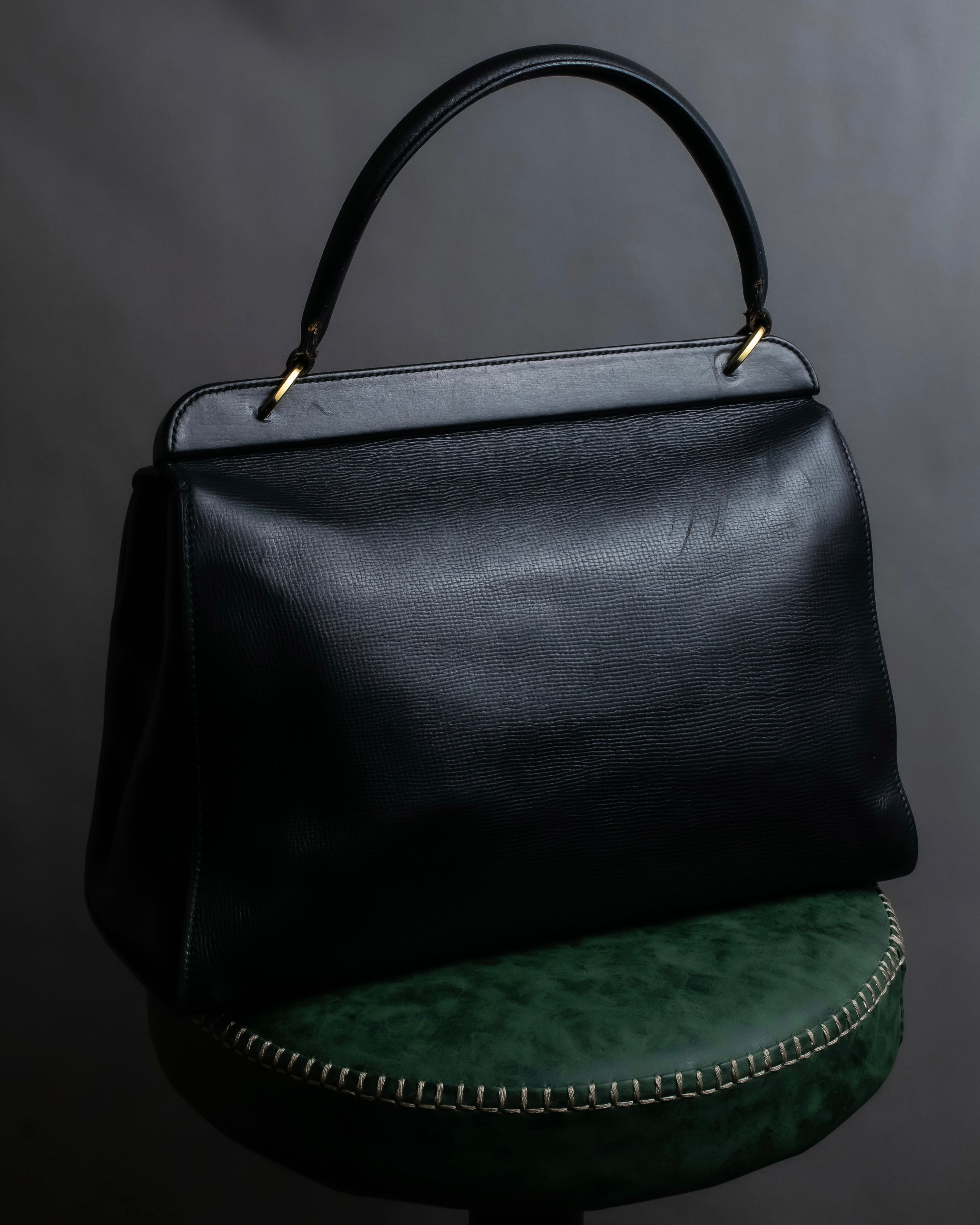 "GUCCI" Double flap design grained leather one-handle bag
