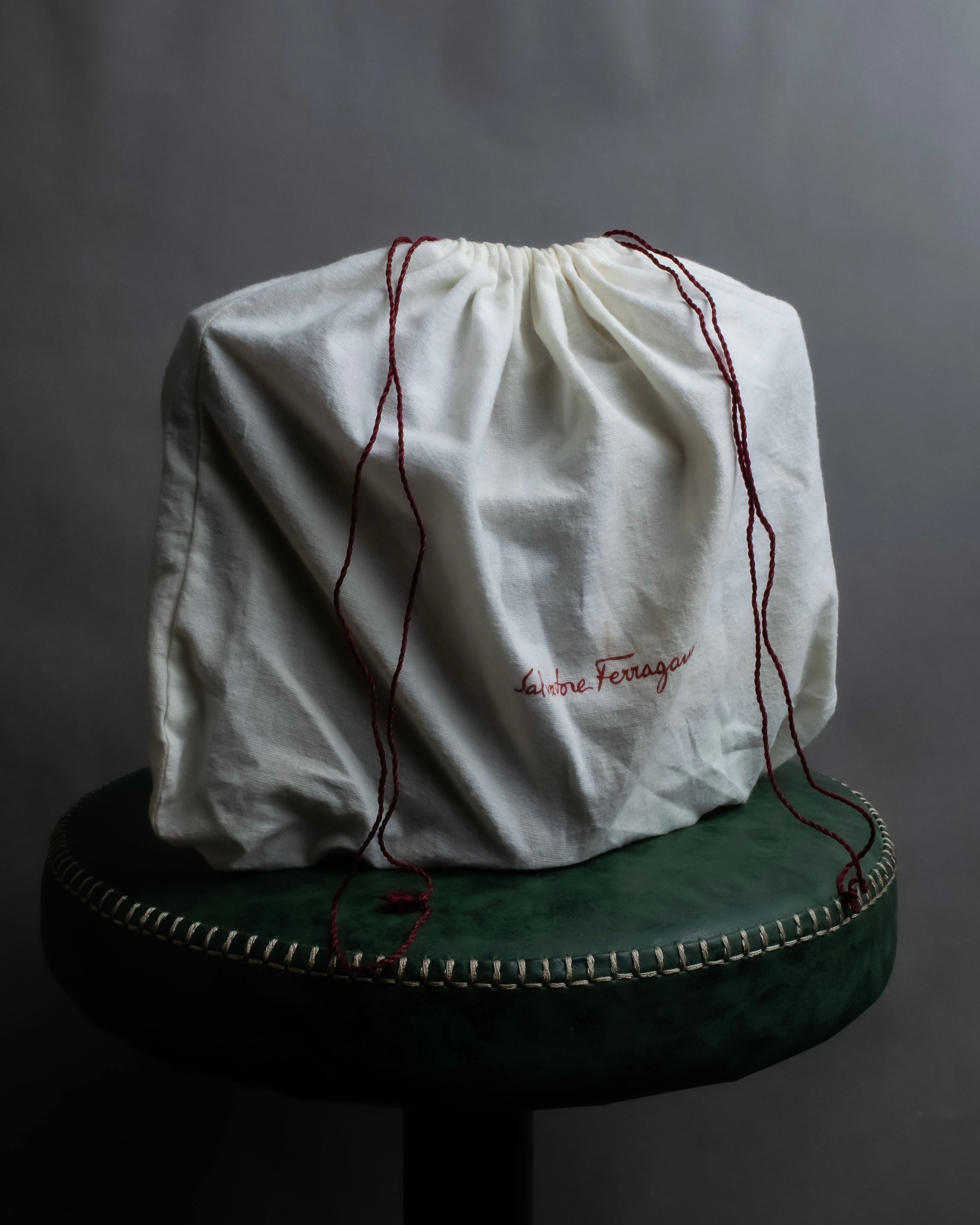 "Salvatore Ferragamo" Gold metal parts brown leather shoulder bag