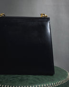 "Salvatore Ferragamo" 90’s Jewelry gold chain design leather bag