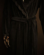 –SPECIAL– “Christian Dior”
80’s-90’s Velour lace trimmed robe coat